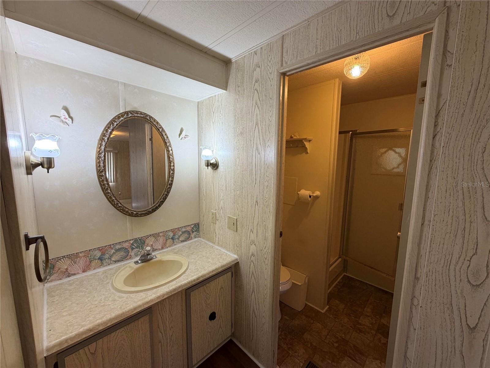 Image 19 of 23 For 930 Tarrson Boulevard