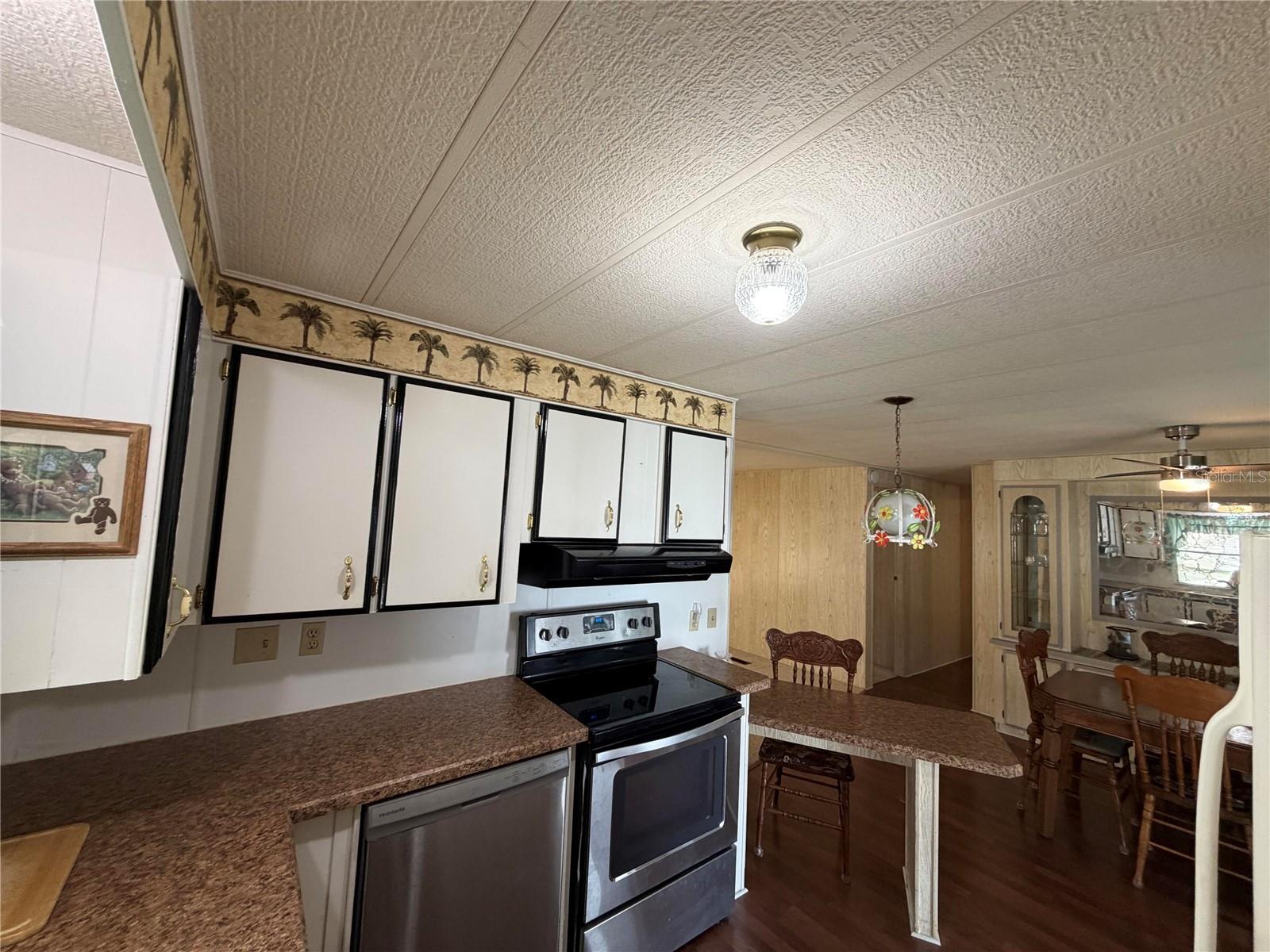 Image 7 of 23 For 930 Tarrson Boulevard