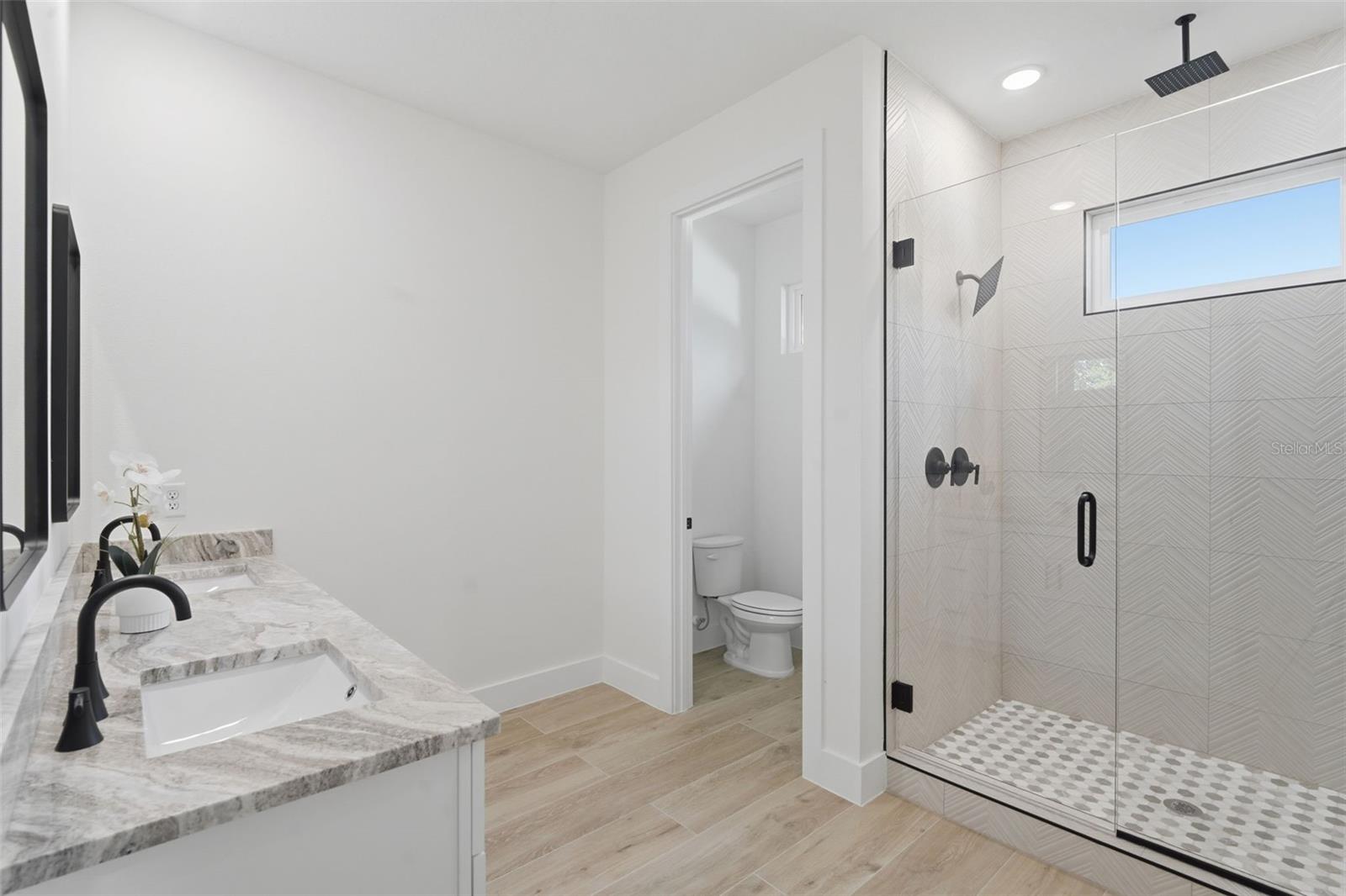 Image 16 of 47 For 1907 Mae Street