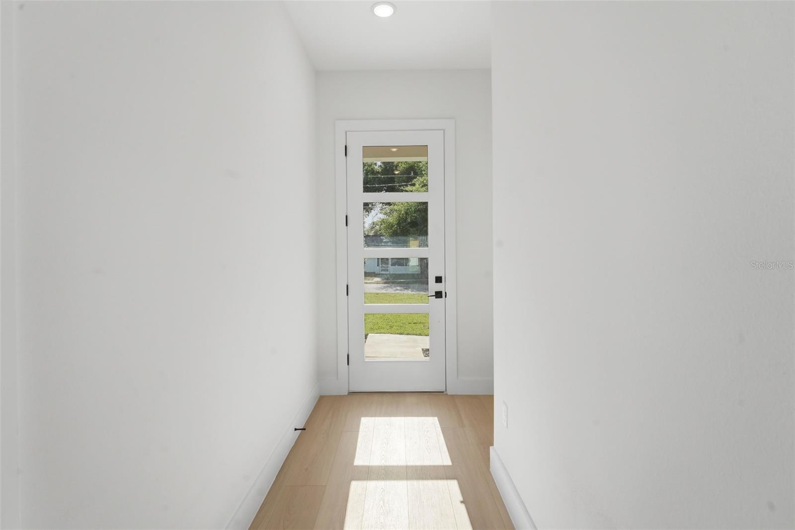 Image 18 of 47 For 1907 Mae Street