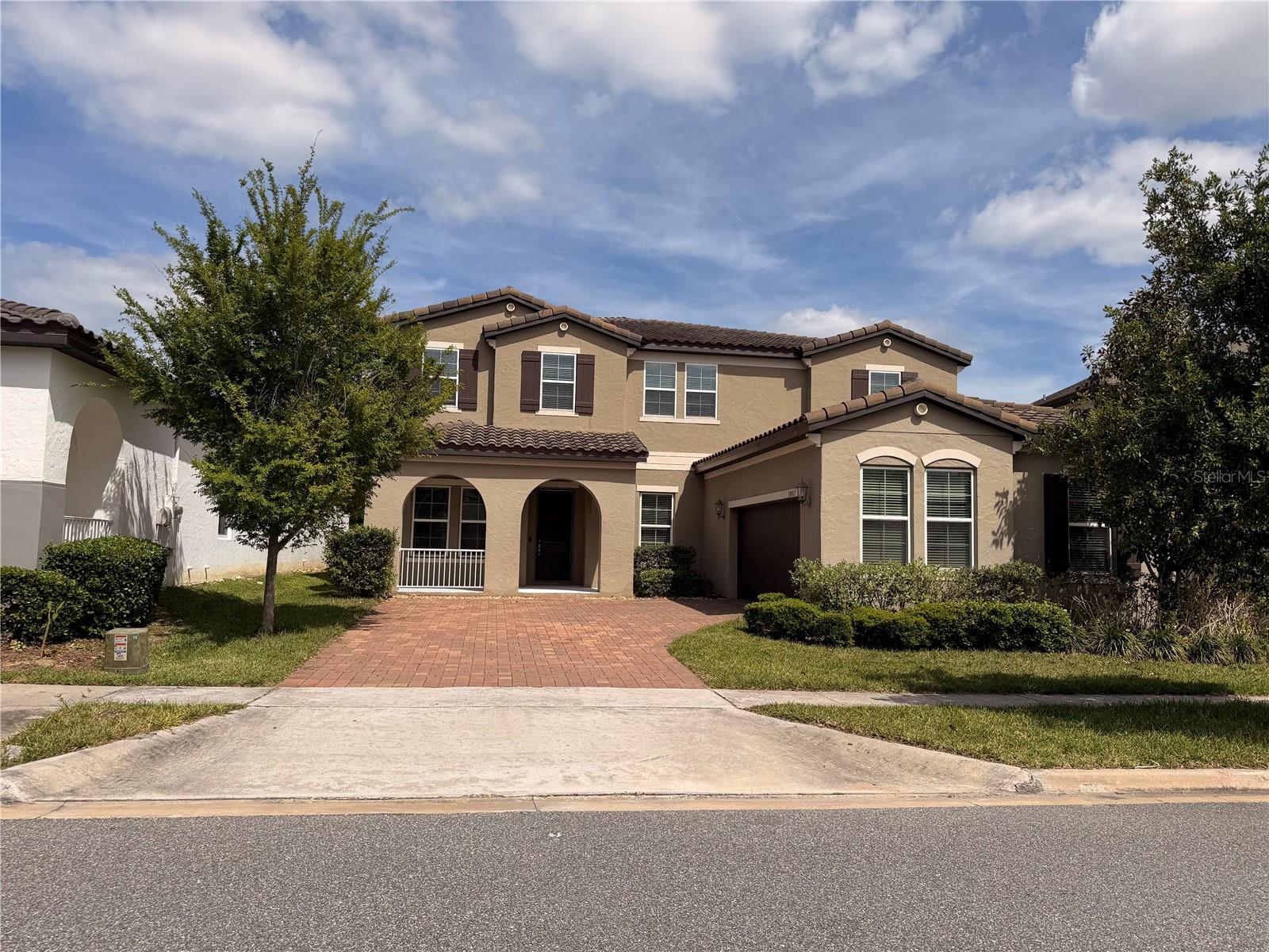 Image 2 of 34 For 10013 Austrina Oak Loop