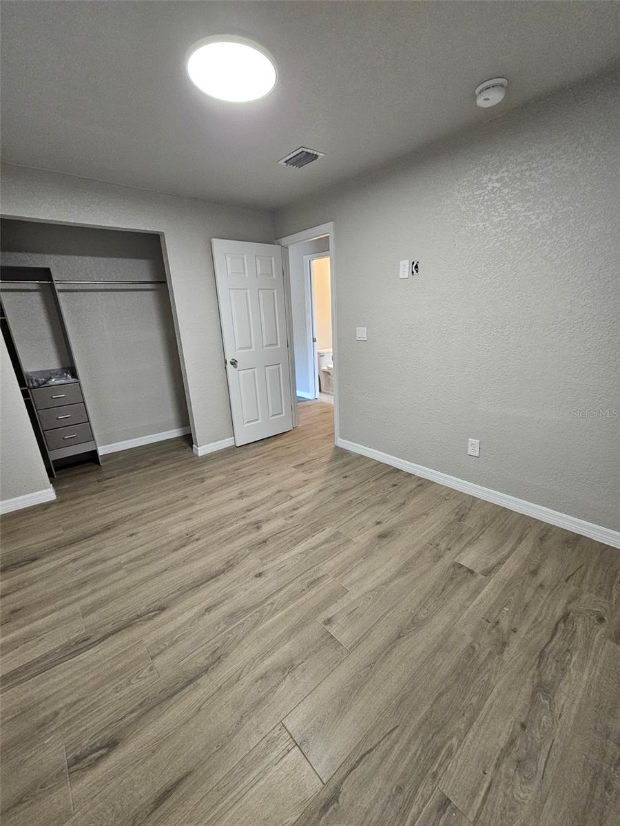 Image 12 of 23 For 1516 Lee Avenue