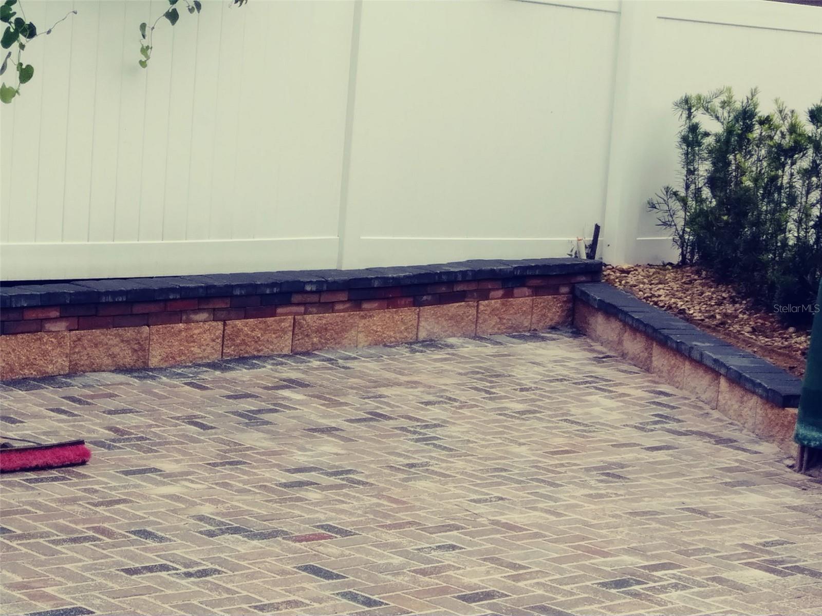 Image 8 of 14 For 2328 Limewood Avenue 050