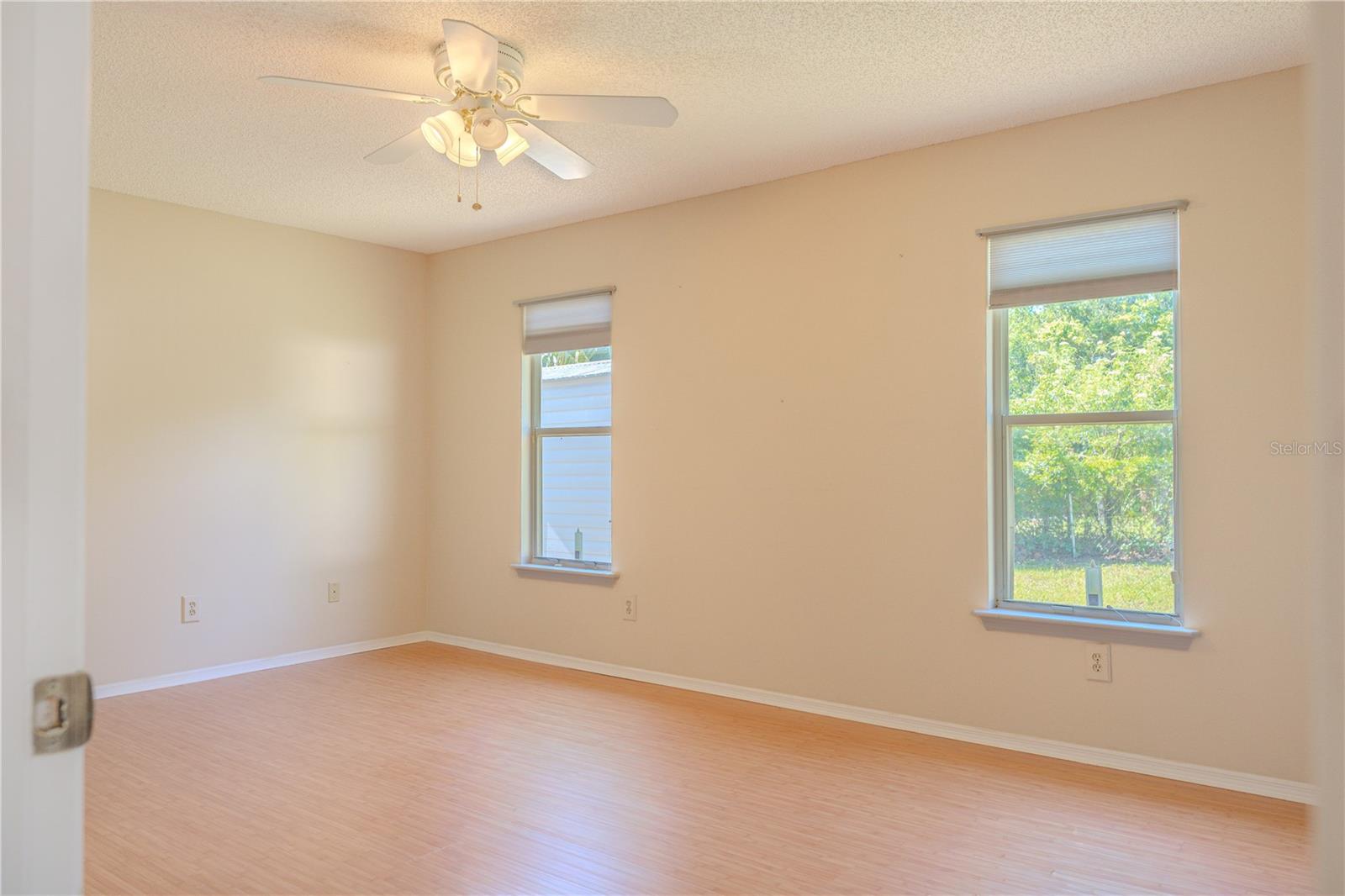 Image 7 of 32 For 1011 Shayler Avenue