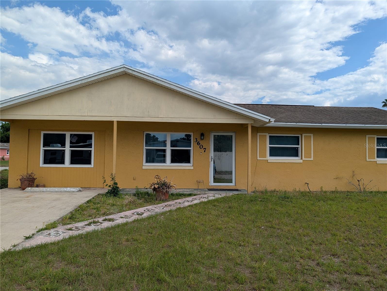 Details for 3607 Briarcliff Way, MIMS, FL 32754