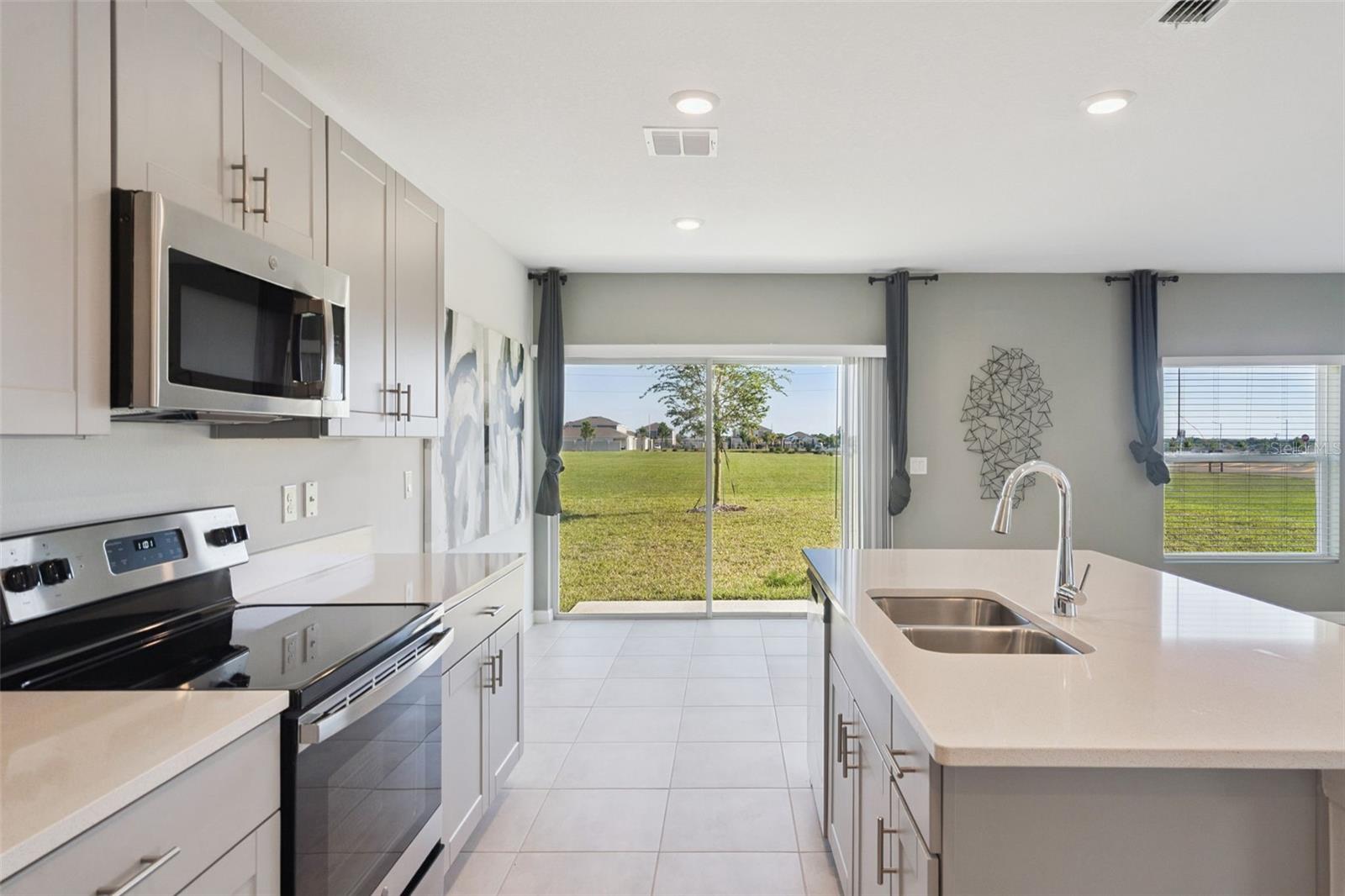 Image 13 of 30 For 4904 Bluebell Court