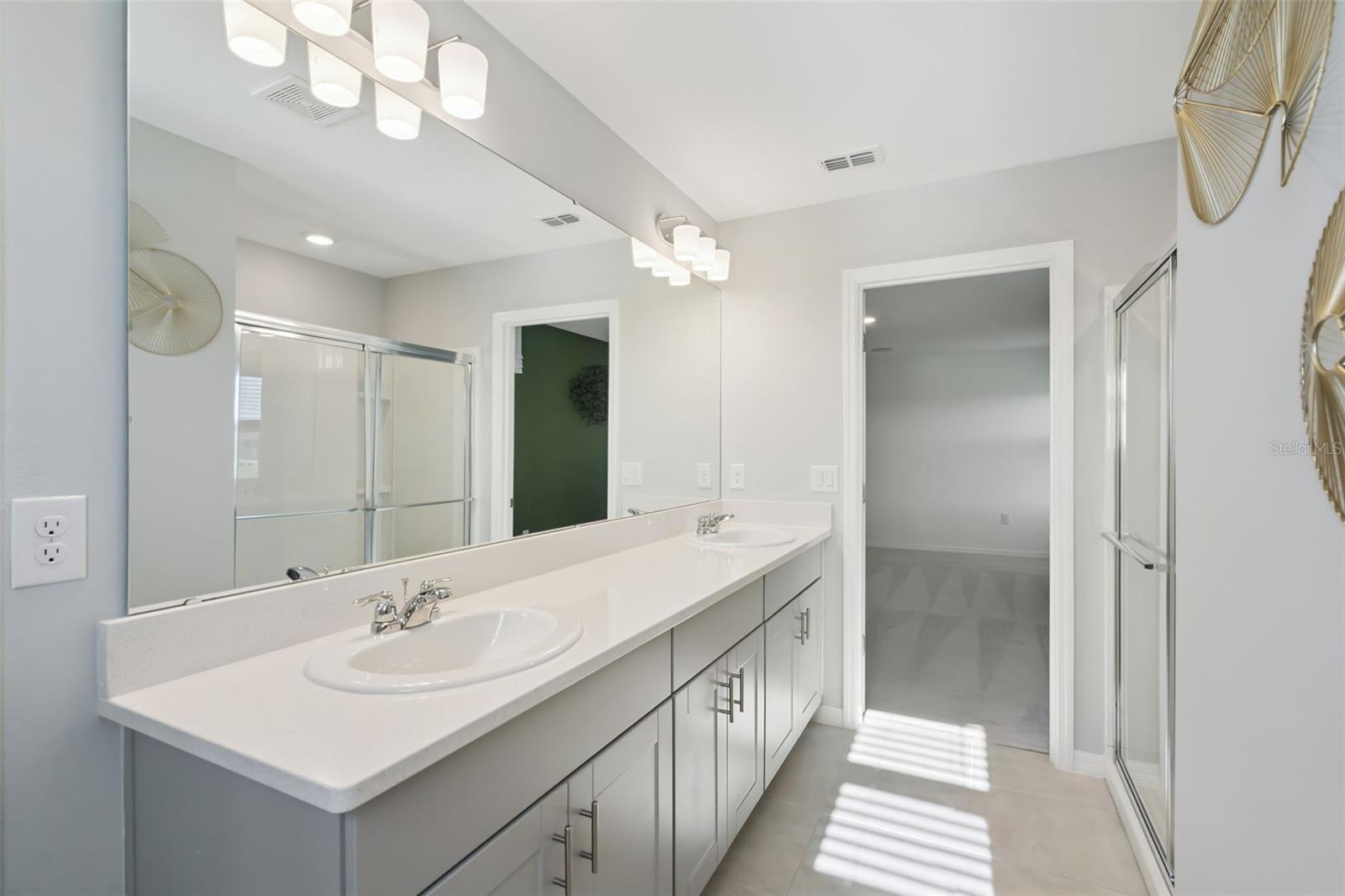 Image 22 of 30 For 4904 Bluebell Court