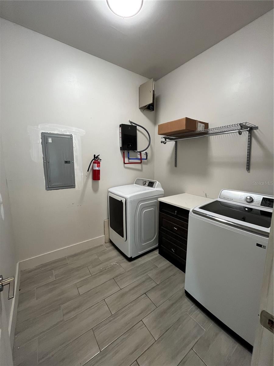 Image 8 of 19 For 3624 Woods Street