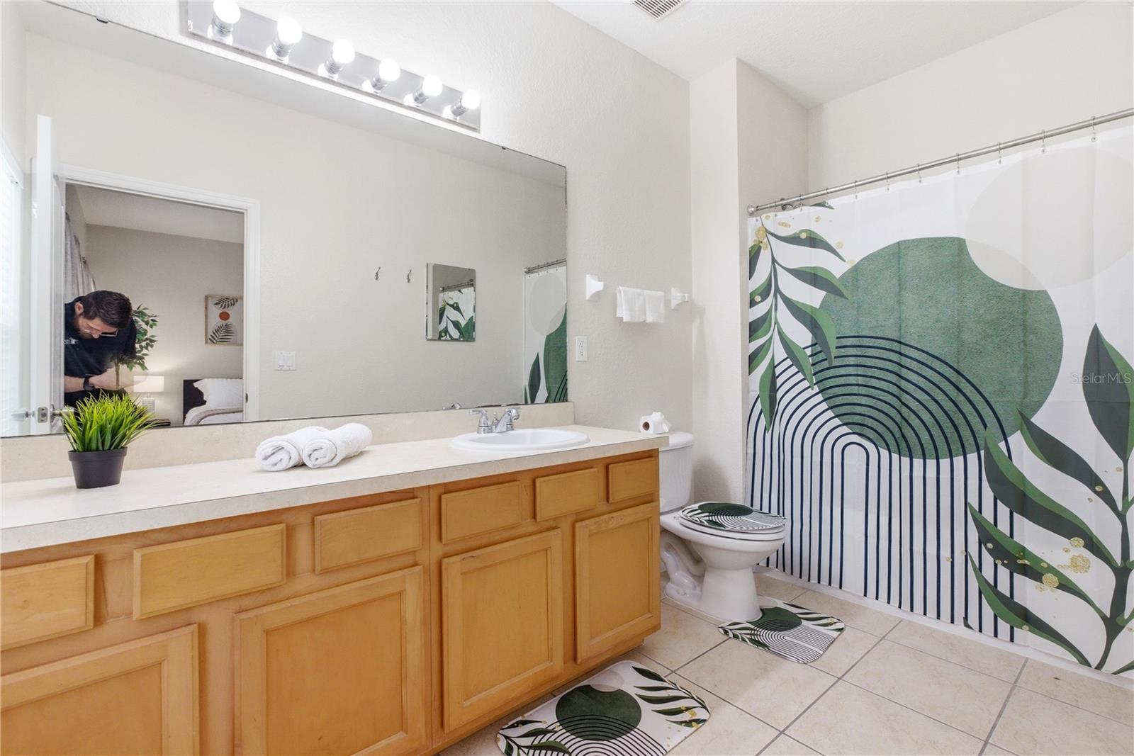 Image 11 of 41 For 2420 Caravelle Circle