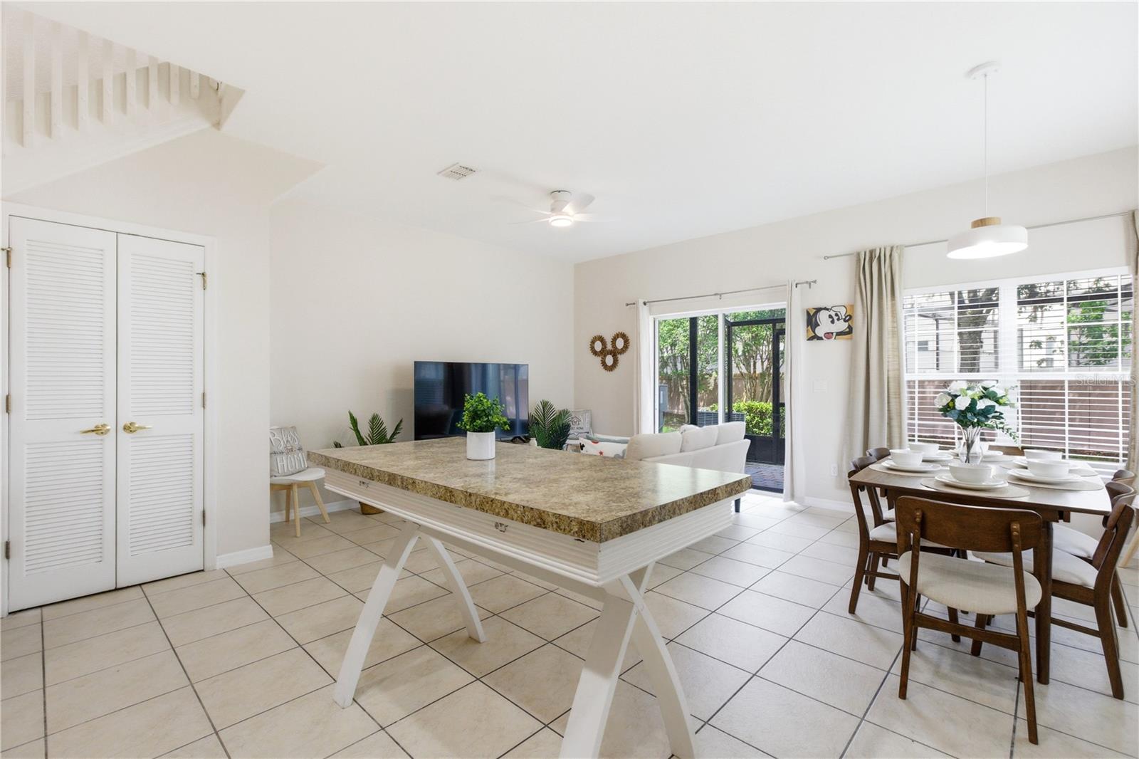 Image 16 of 41 For 2420 Caravelle Circle