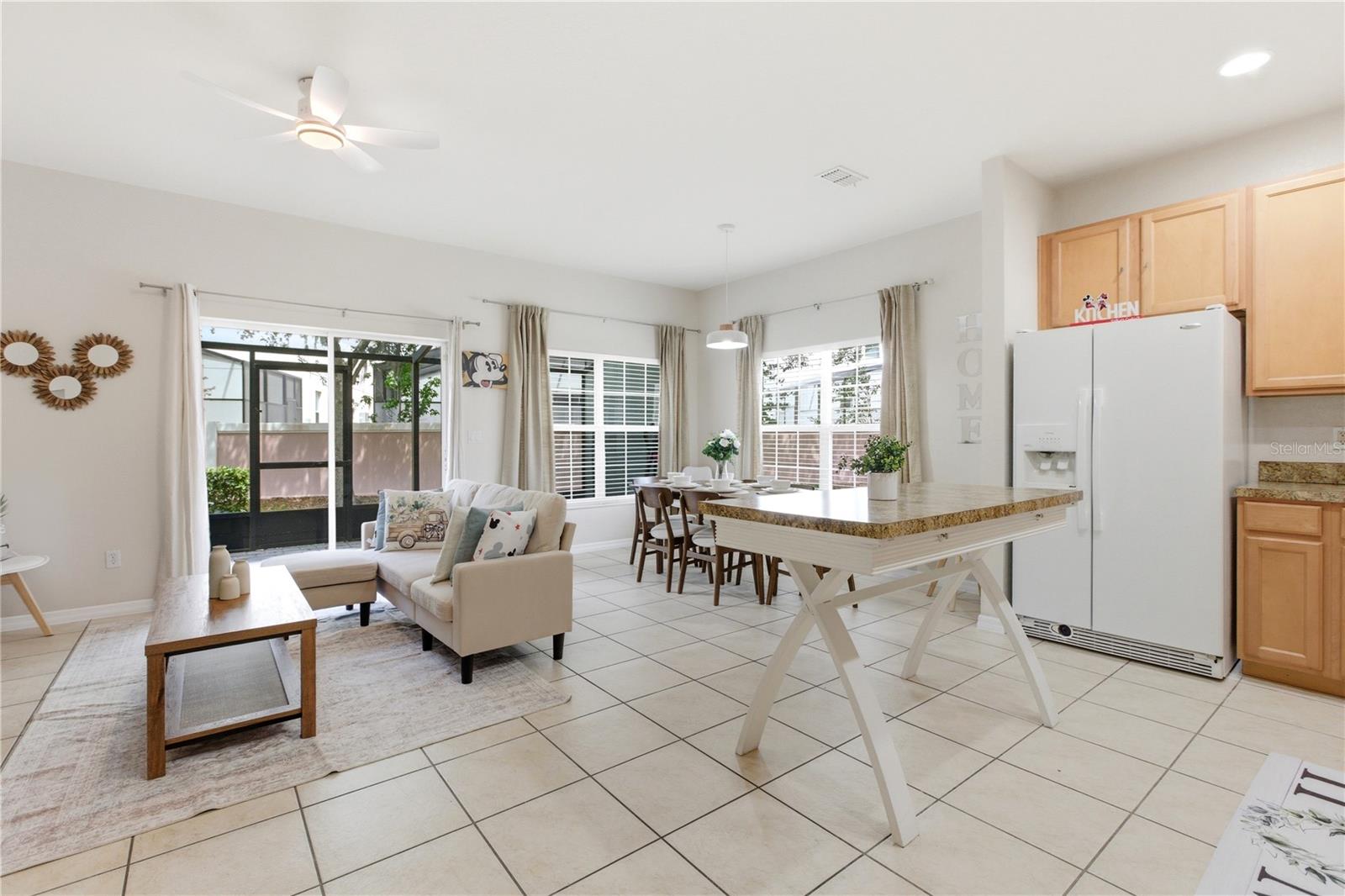 Image 17 of 41 For 2420 Caravelle Circle