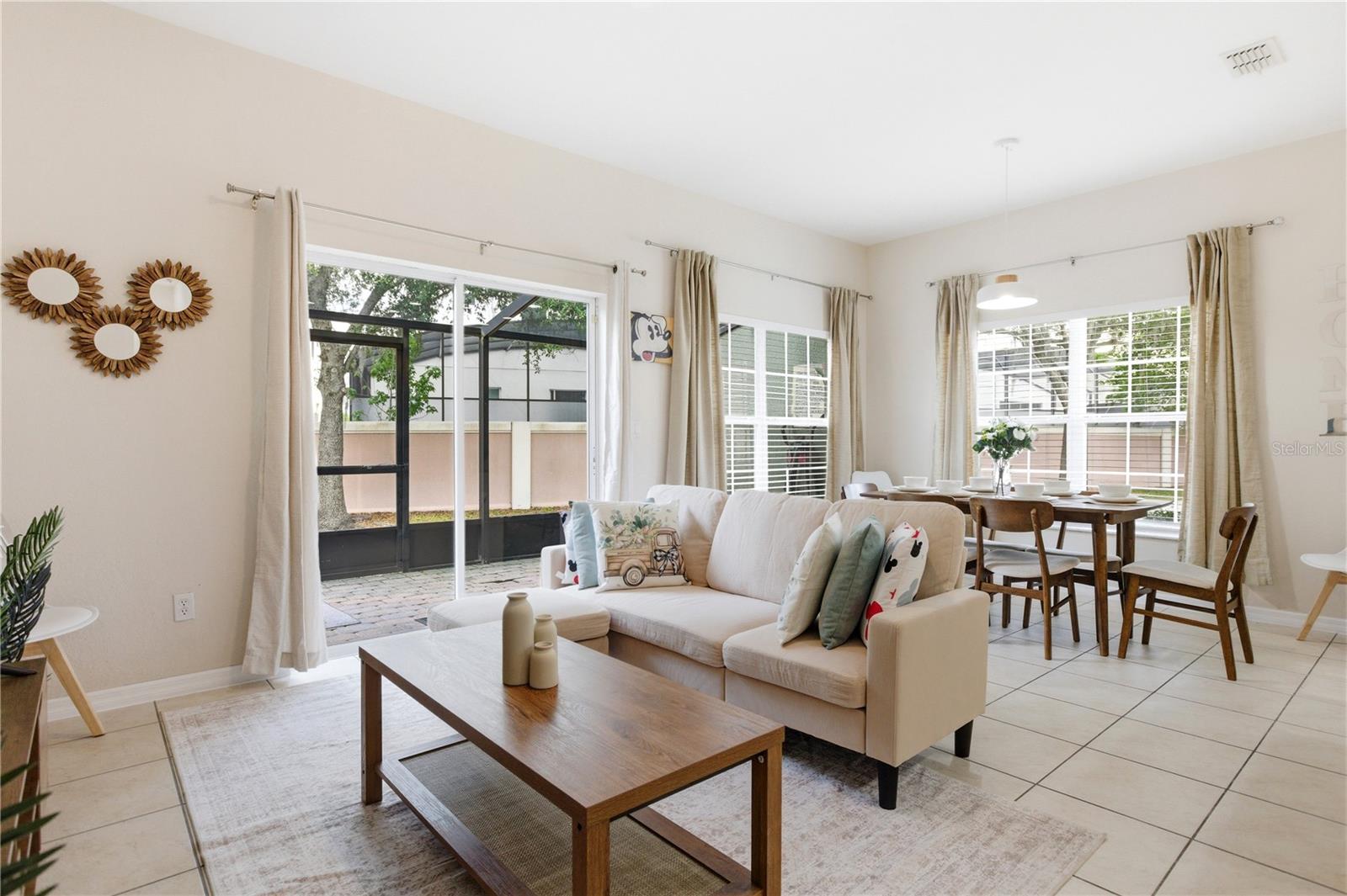 Image 18 of 41 For 2420 Caravelle Circle