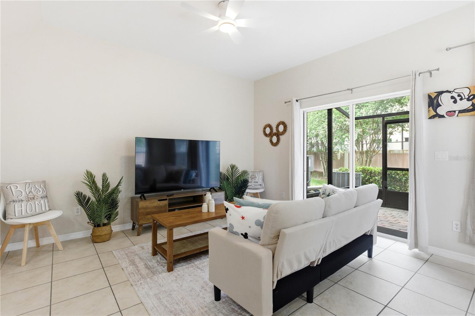 Image 20 of 41 For 2420 Caravelle Circle
