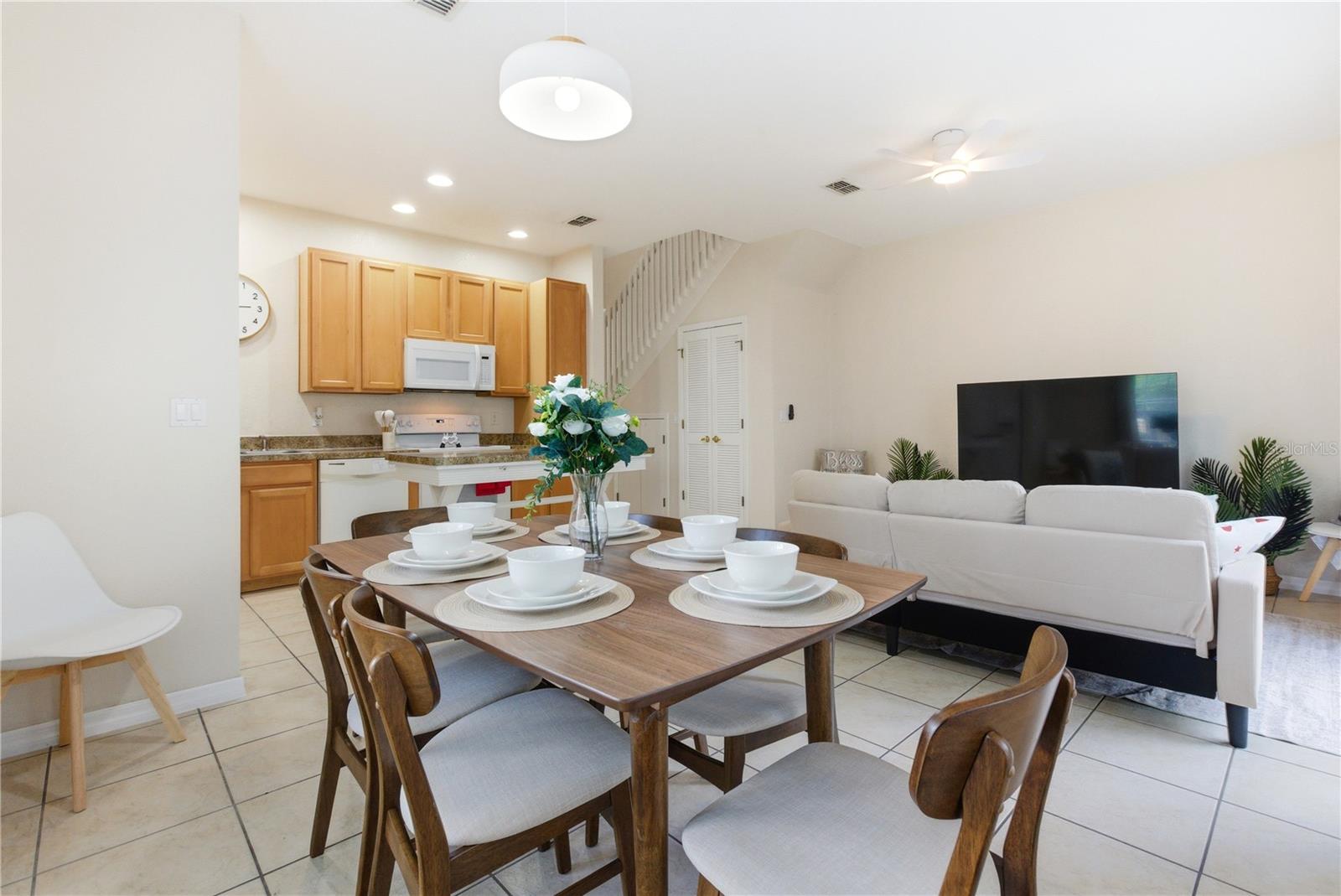 Image 23 of 41 For 2420 Caravelle Circle