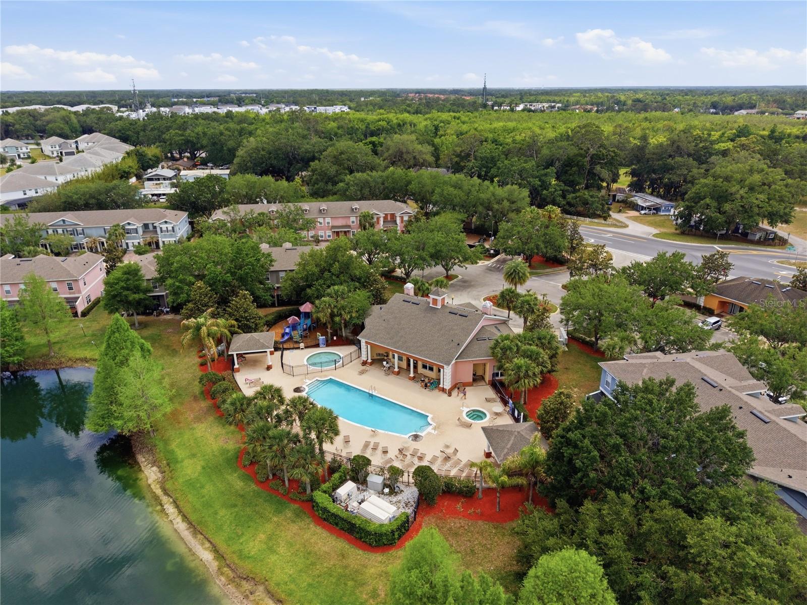 Image 32 of 41 For 2420 Caravelle Circle
