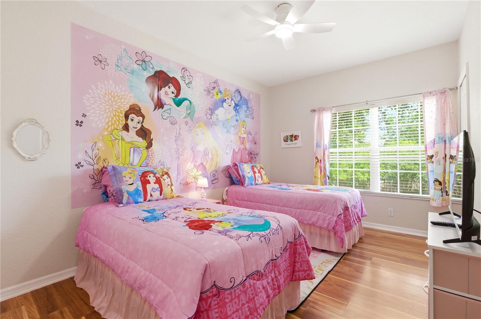 Image 4 of 41 For 2420 Caravelle Circle