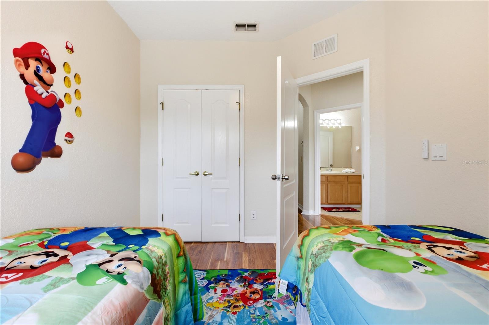 Image 7 of 41 For 2420 Caravelle Circle