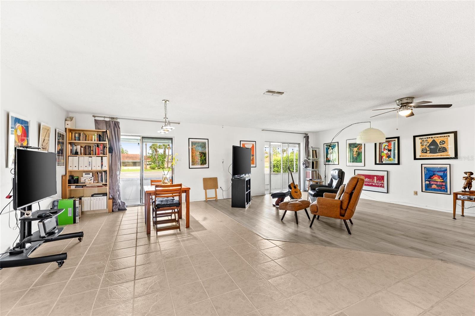 Image 11 of 32 For 10760 Wilderness Court