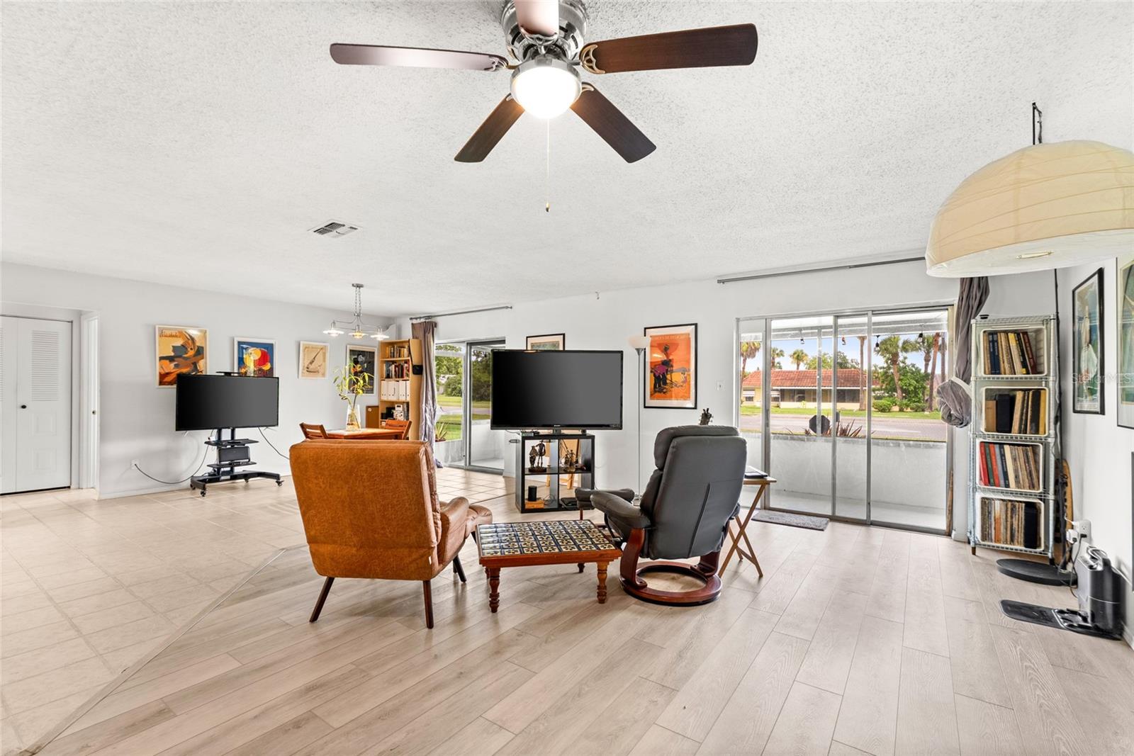 Image 13 of 32 For 10760 Wilderness Court