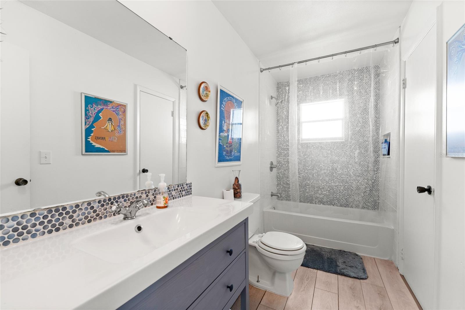 Image 5 of 32 For 10760 Wilderness Court