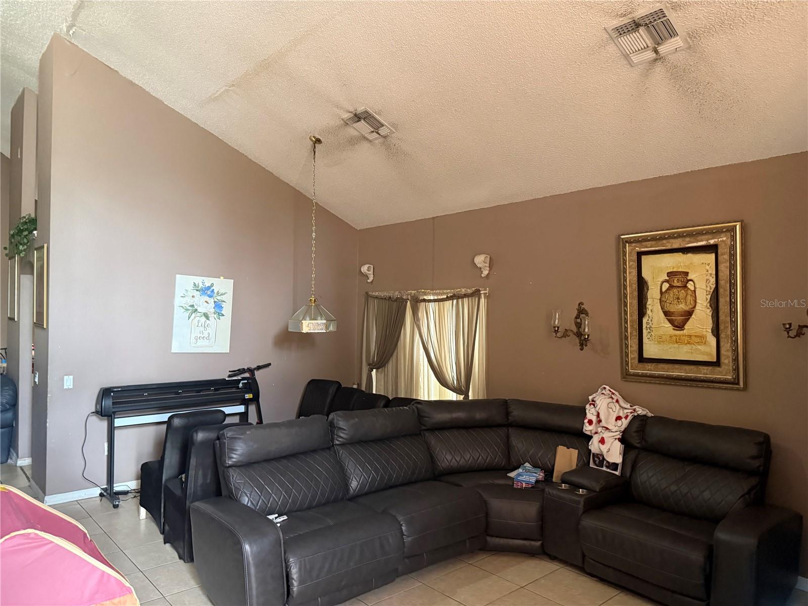 Image 12 of 55 For 8128 Yellow Crane Drive