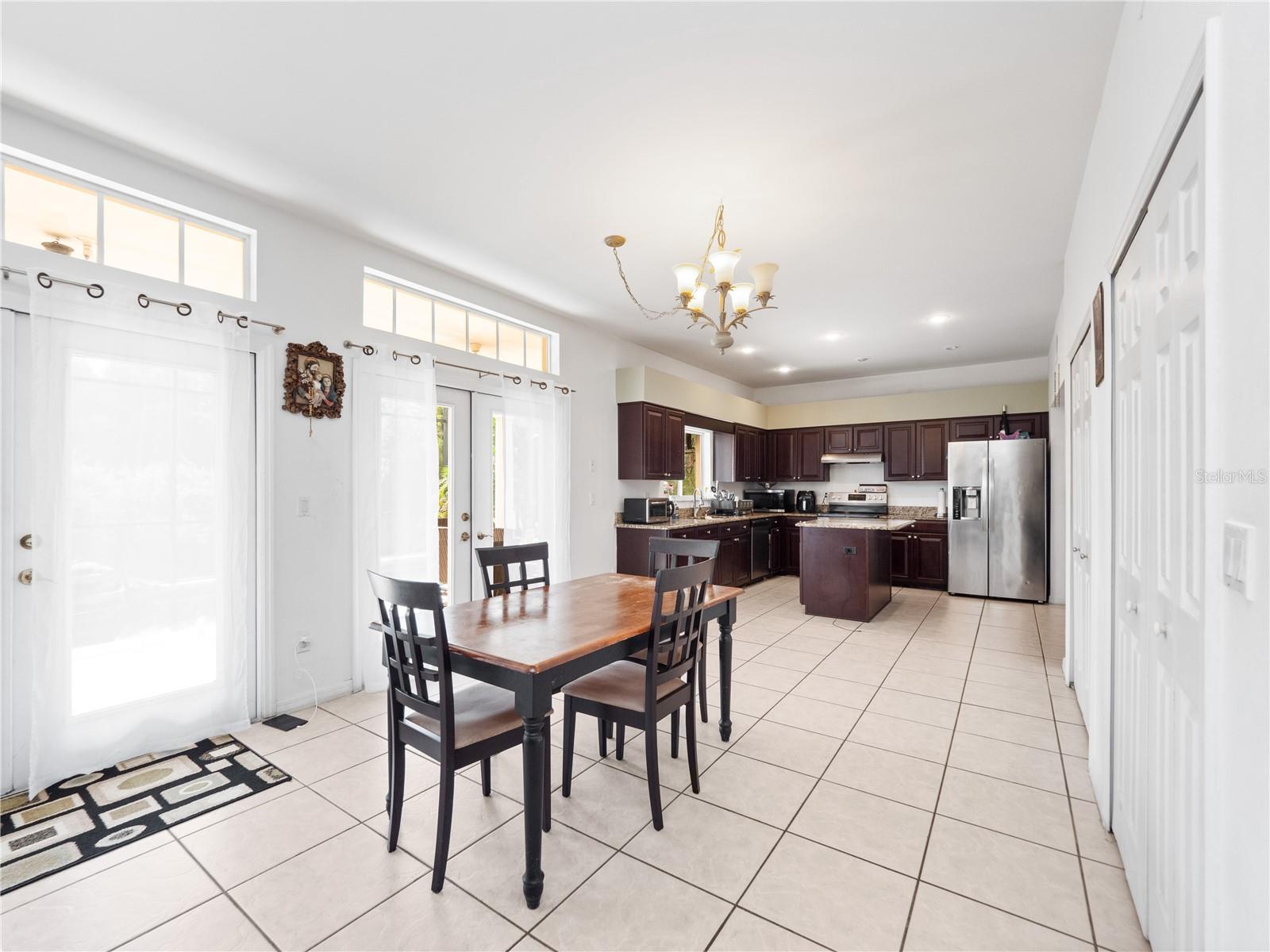 Image 10 of 48 For 2072 Stone Cross Circle