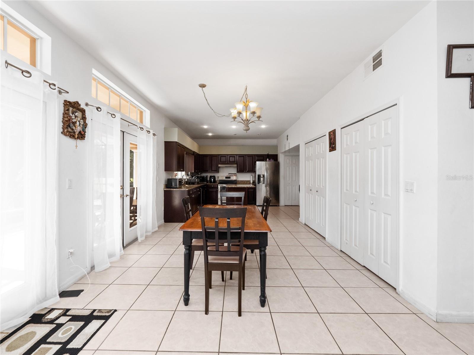 Image 11 of 48 For 2072 Stone Cross Circle