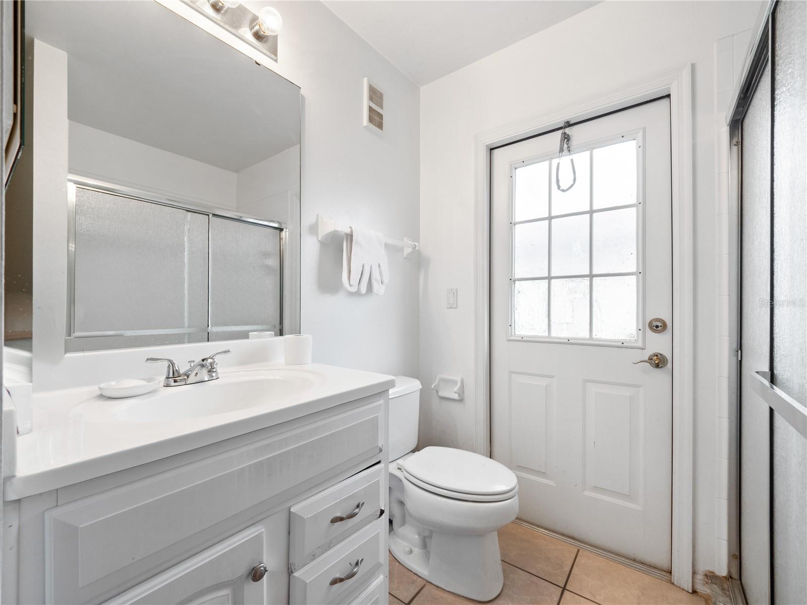 Image 15 of 48 For 2072 Stone Cross Circle