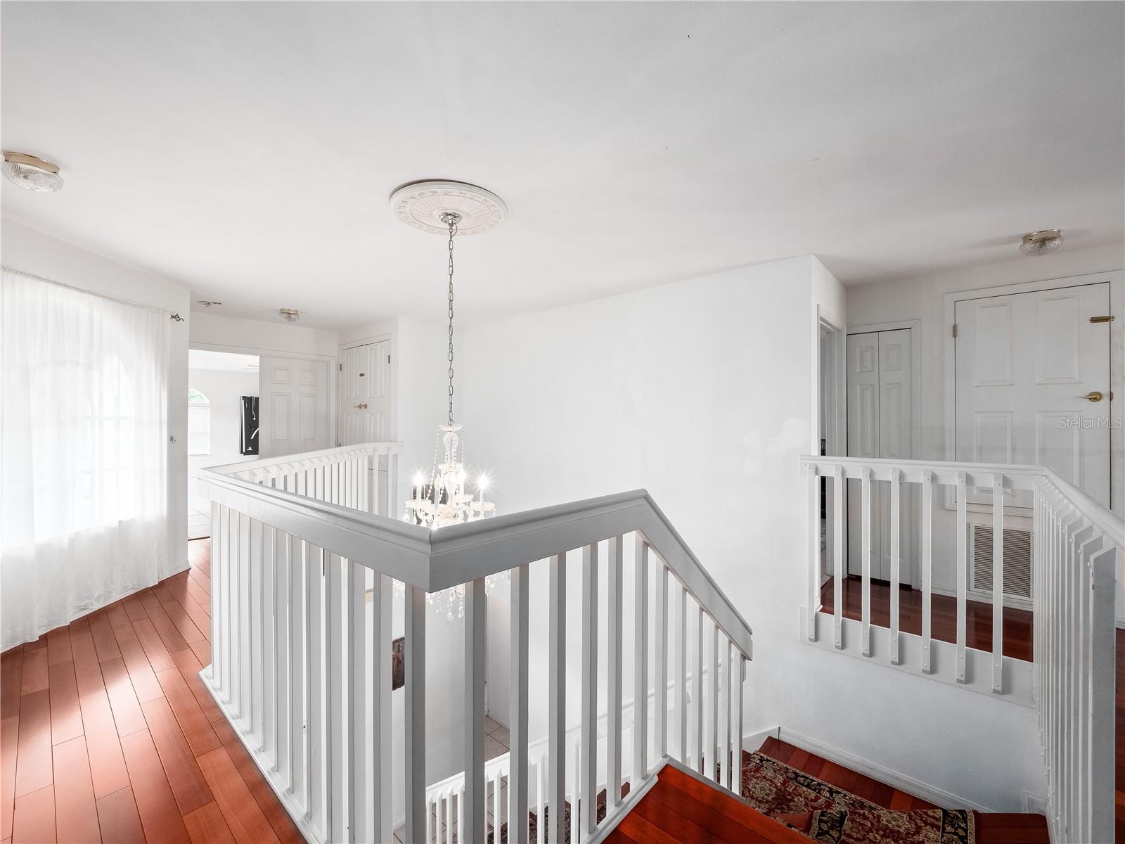 Image 17 of 48 For 2072 Stone Cross Circle