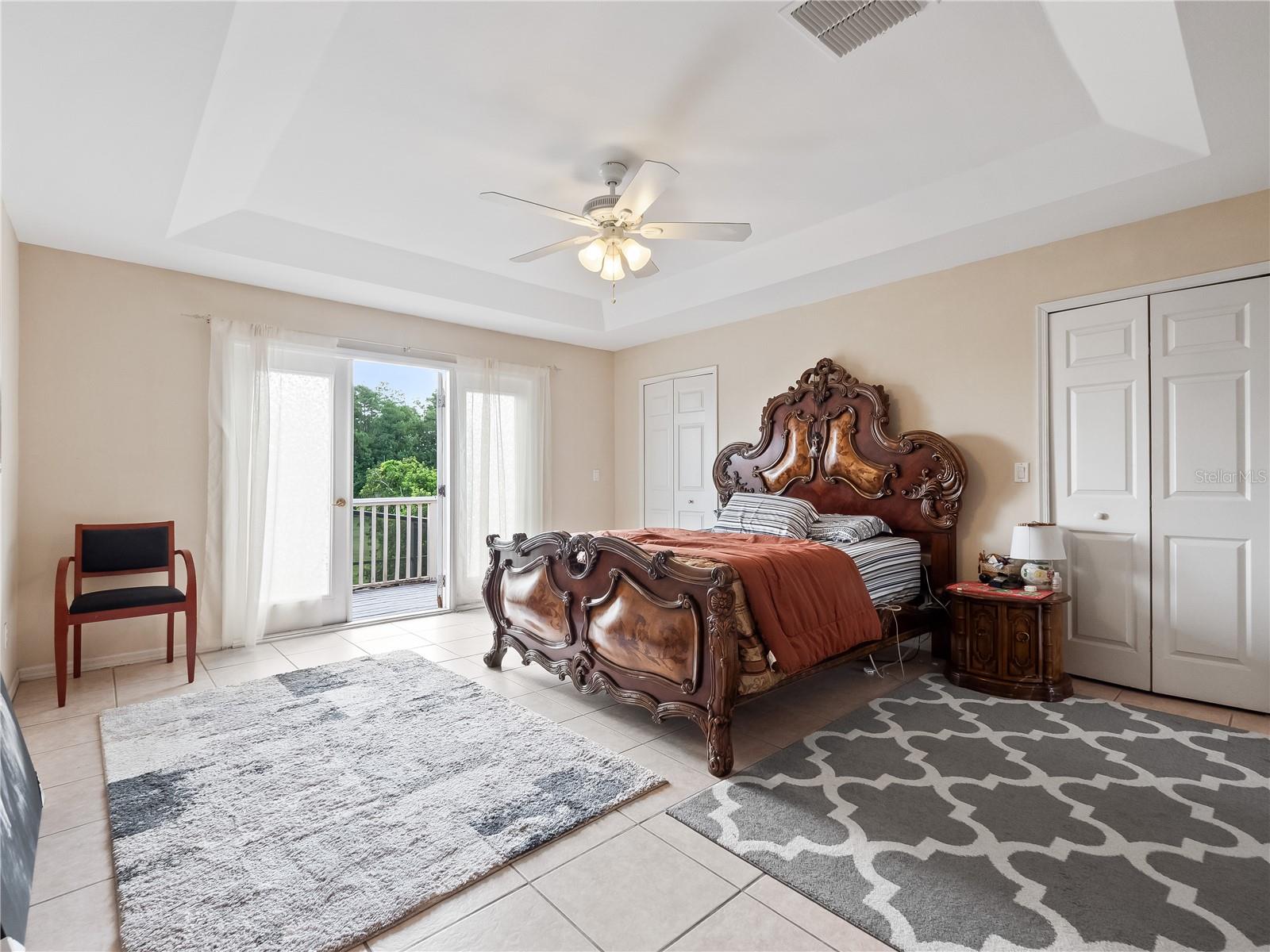 Image 18 of 48 For 2072 Stone Cross Circle