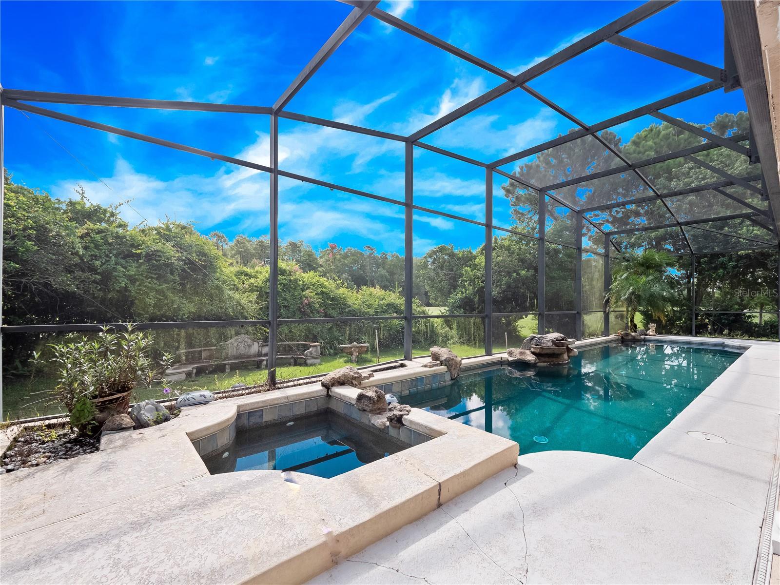 Image 29 of 48 For 2072 Stone Cross Circle