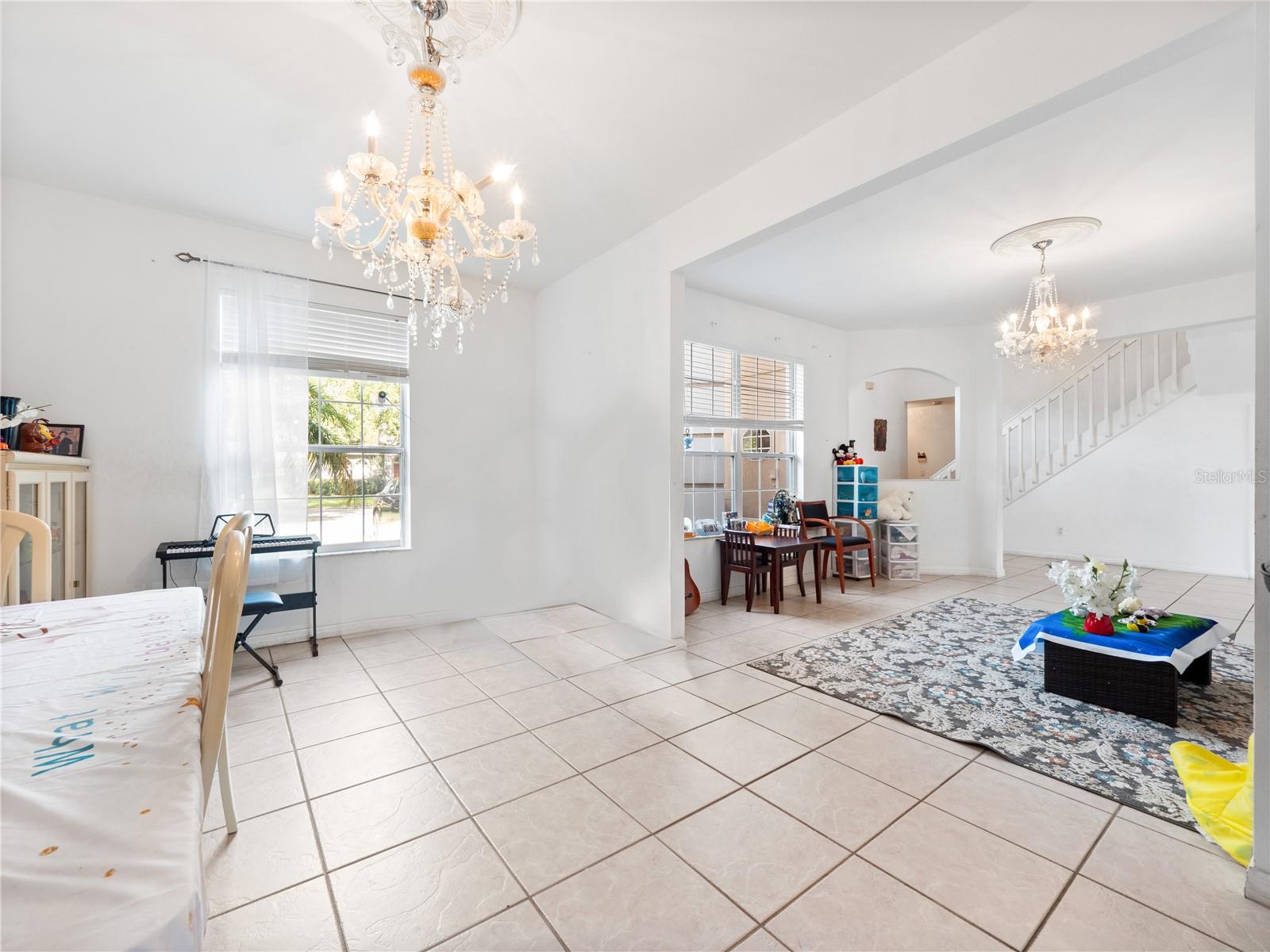 Image 7 of 48 For 2072 Stone Cross Circle