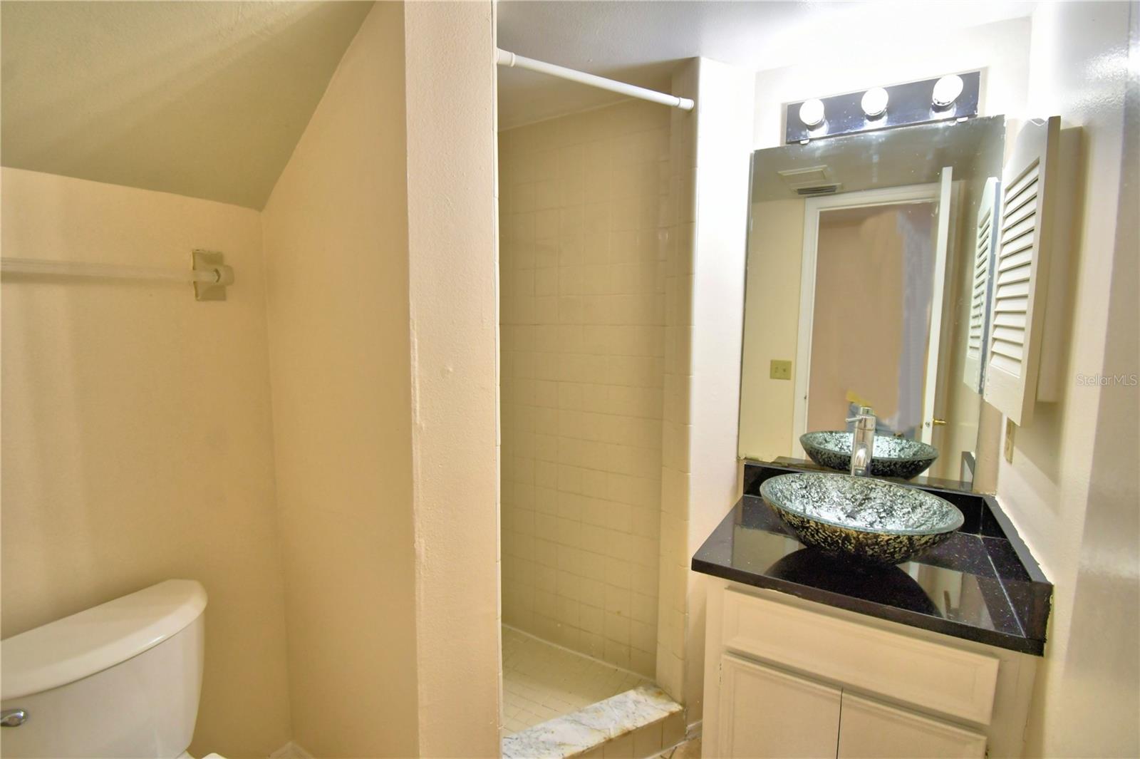 Image 22 of 55 For 11701 Minto Court