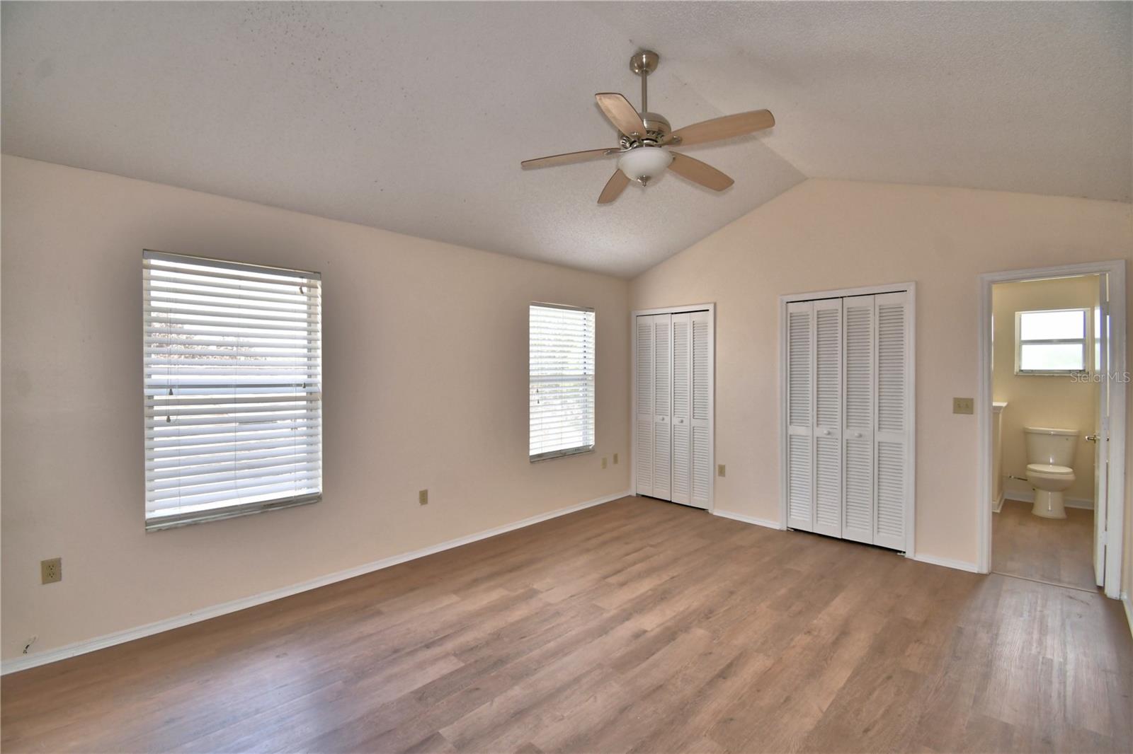 Image 31 of 55 For 11701 Minto Court