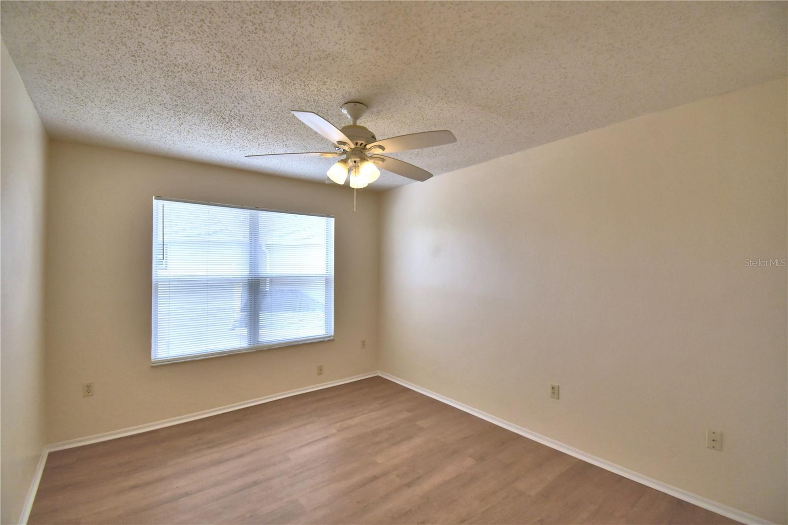 Image 35 of 55 For 11701 Minto Court