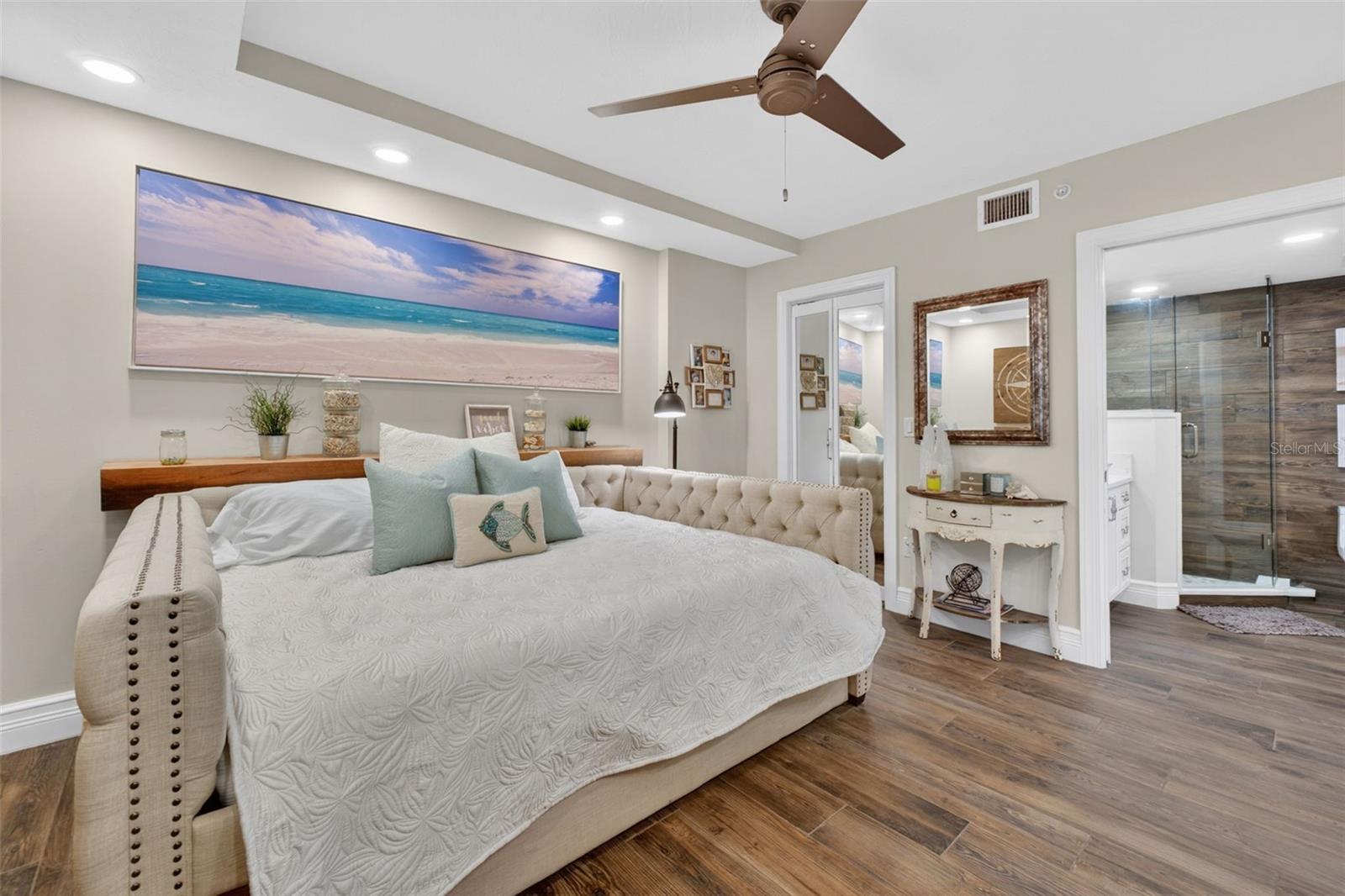 Image 31 of 39 For 4631 Atlantic Avenue 8202