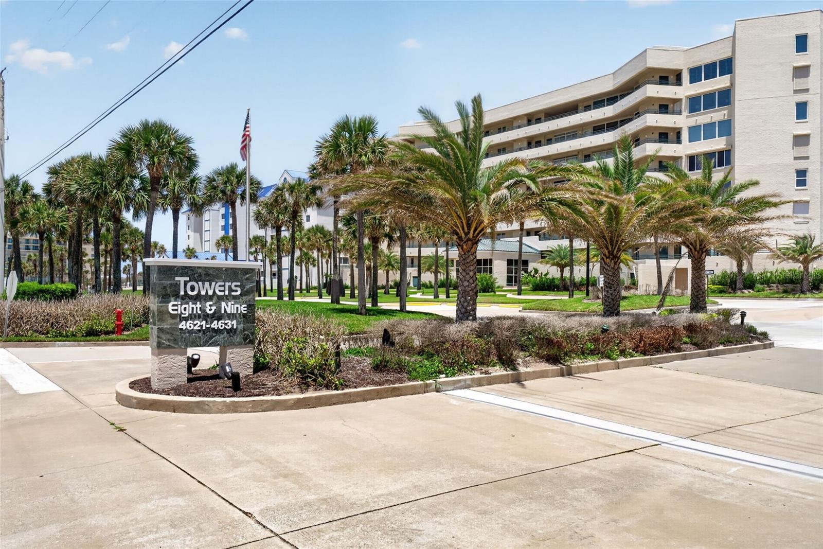 Image 8 of 39 For 4631 Atlantic Avenue 8202