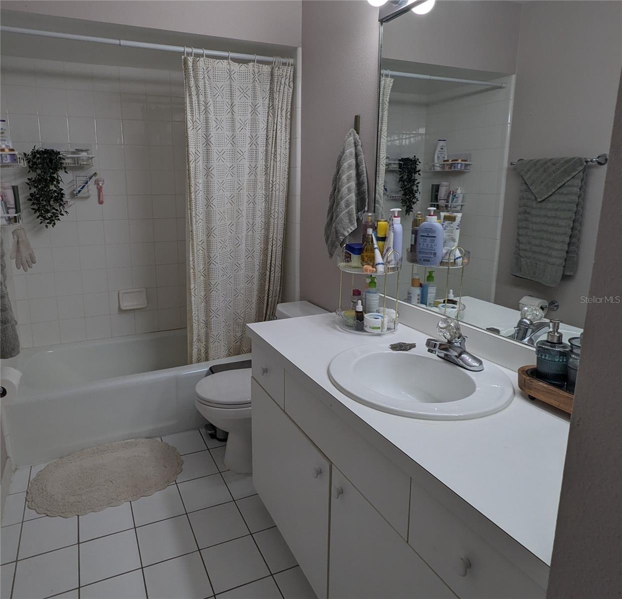 Image 14 of 25 For 7484 Canford Court 8