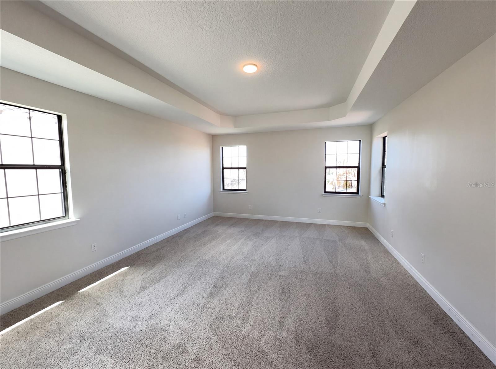 Image 13 of 35 For 13190 Woodford Street