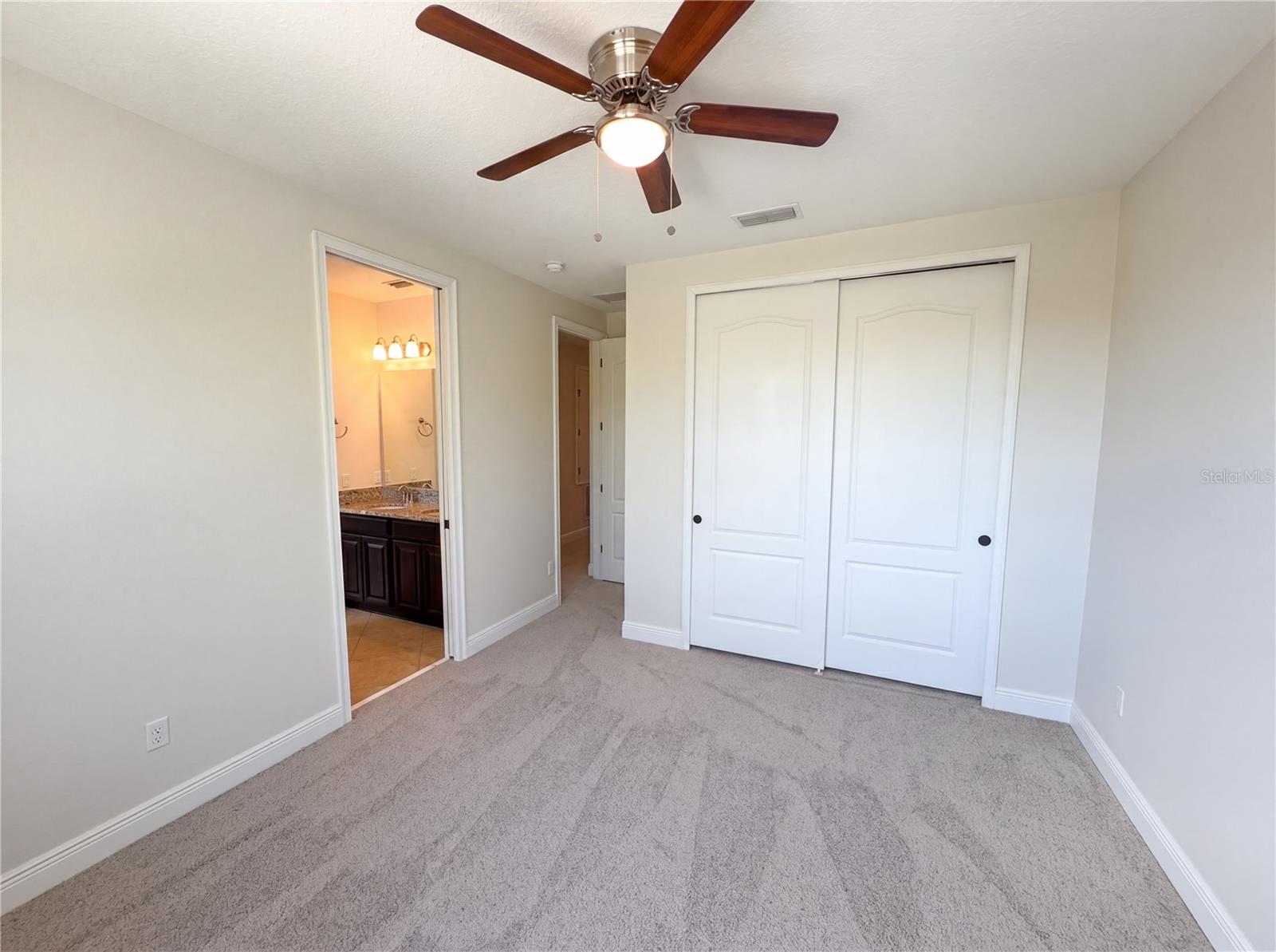 Image 15 of 35 For 13190 Woodford Street