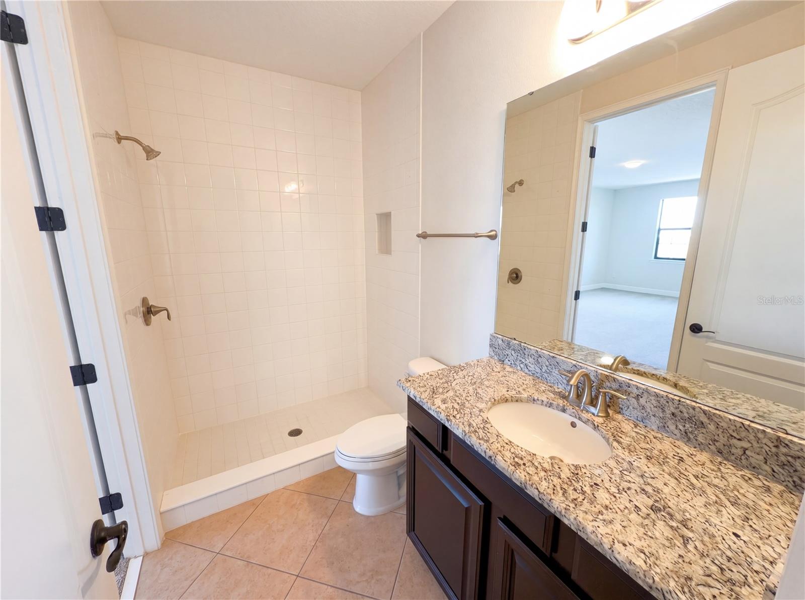 Image 22 of 35 For 13190 Woodford Street