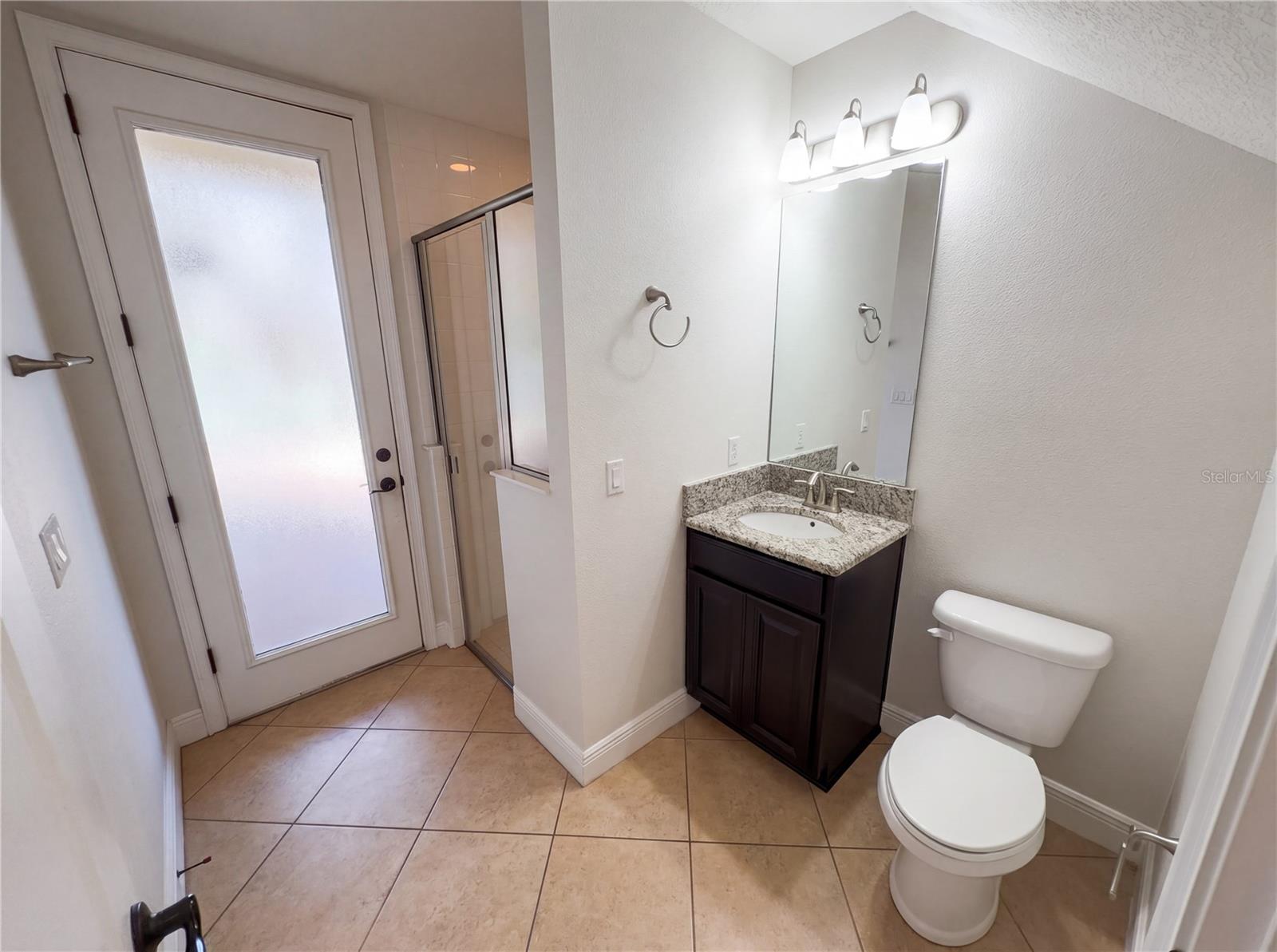 Image 23 of 35 For 13190 Woodford Street