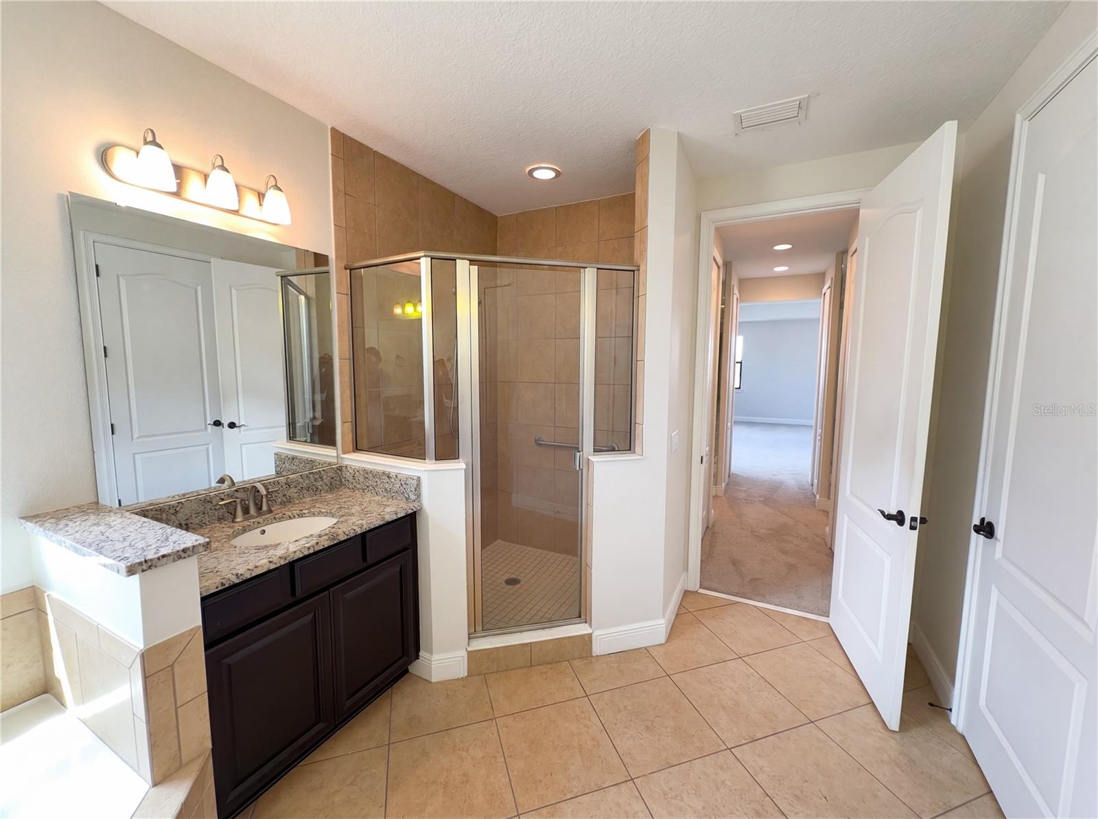 Image 27 of 35 For 13190 Woodford Street