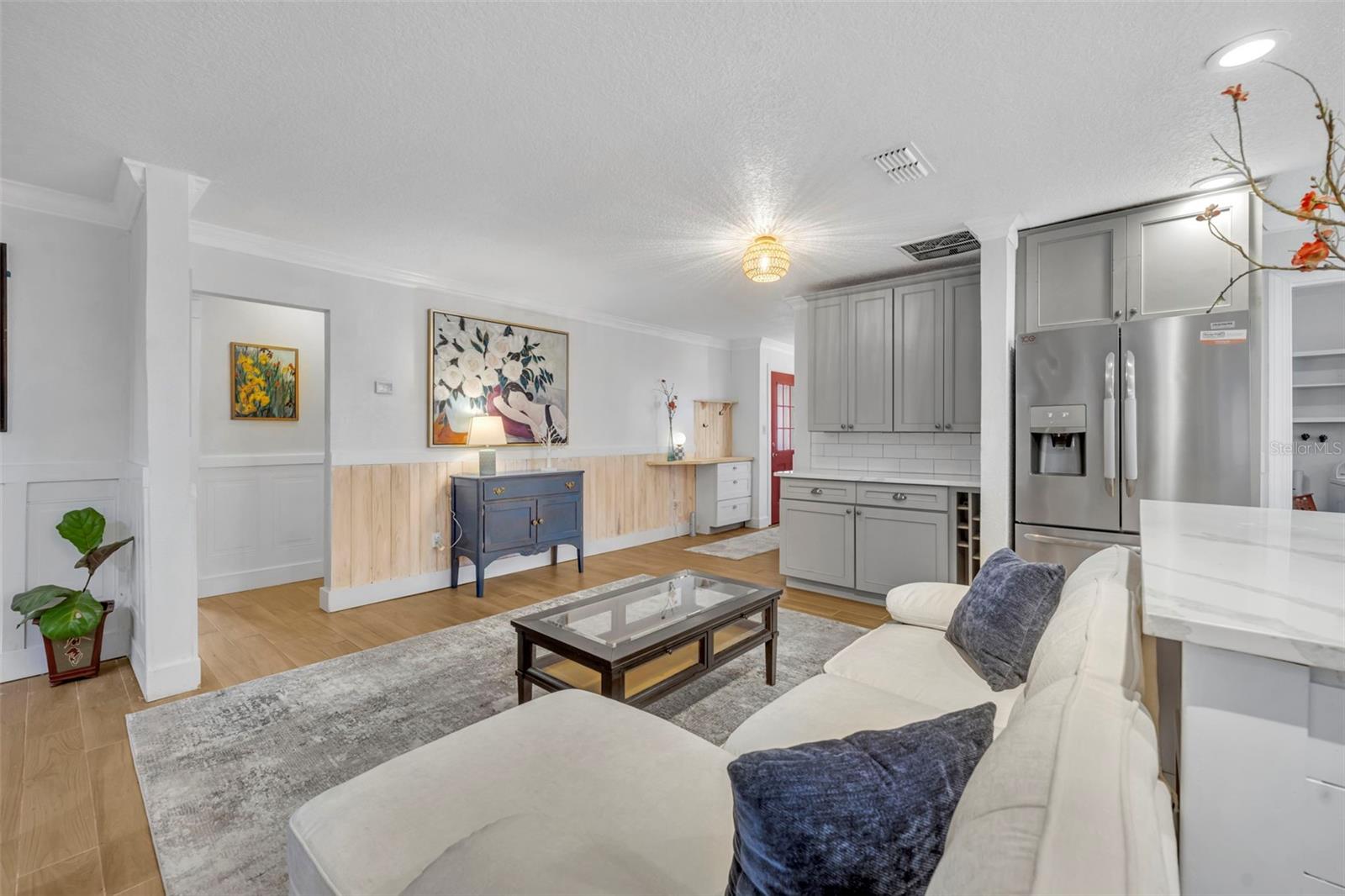 Image 12 of 45 For 1611 Chestnut Avenue