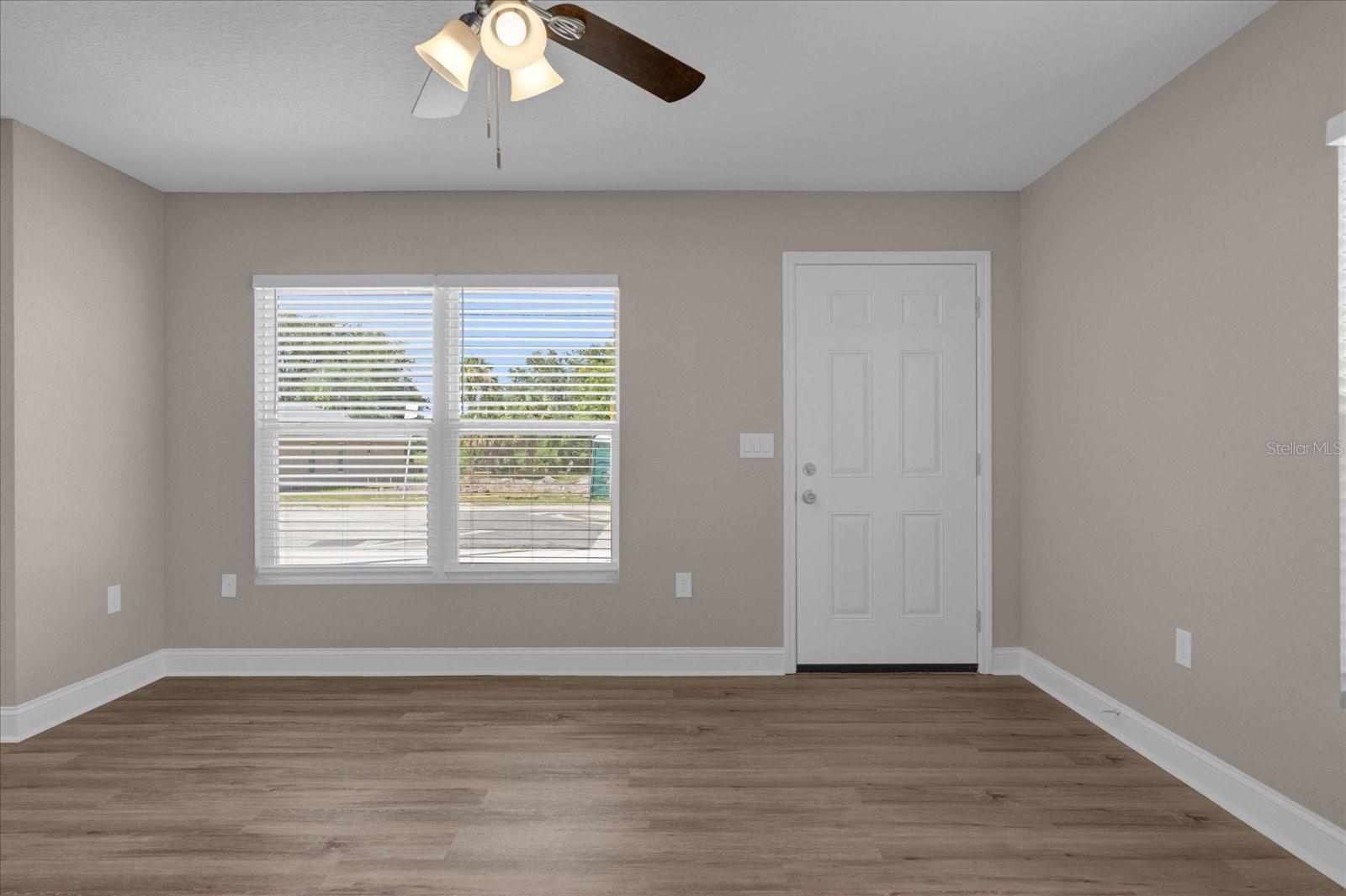 Image 7 of 21 For 324 Avenue Y Ne B