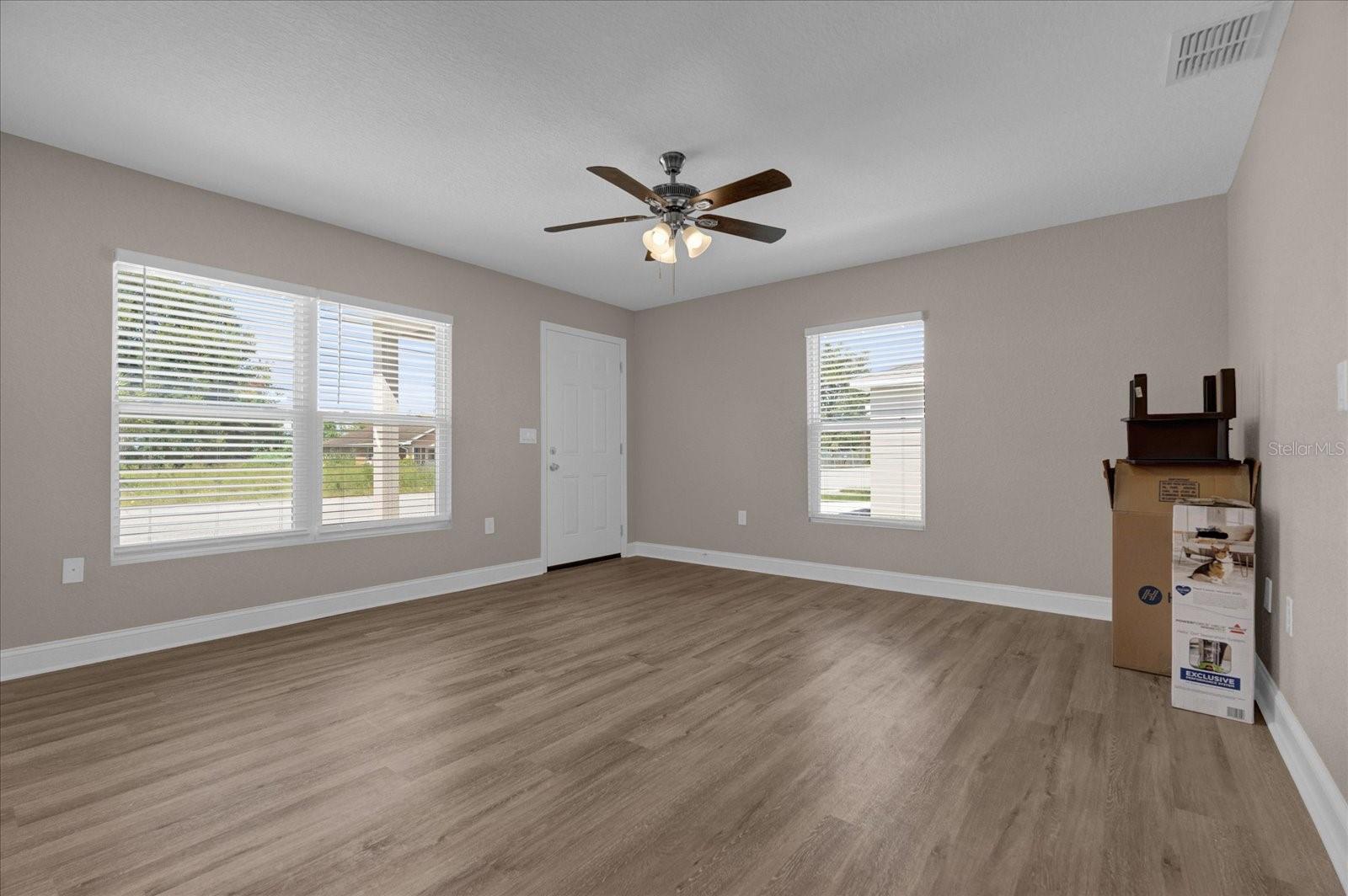 Image 8 of 21 For 324 Avenue Y Ne B