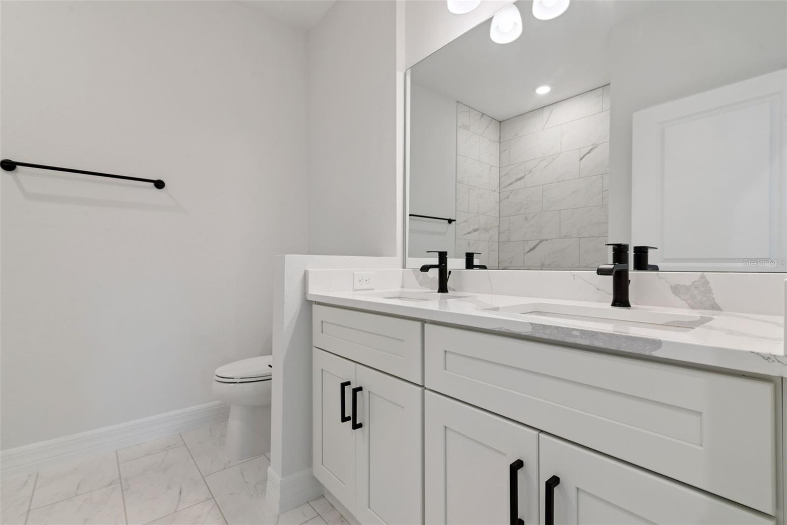 Image 10 of 20 For 7077 131st Loop