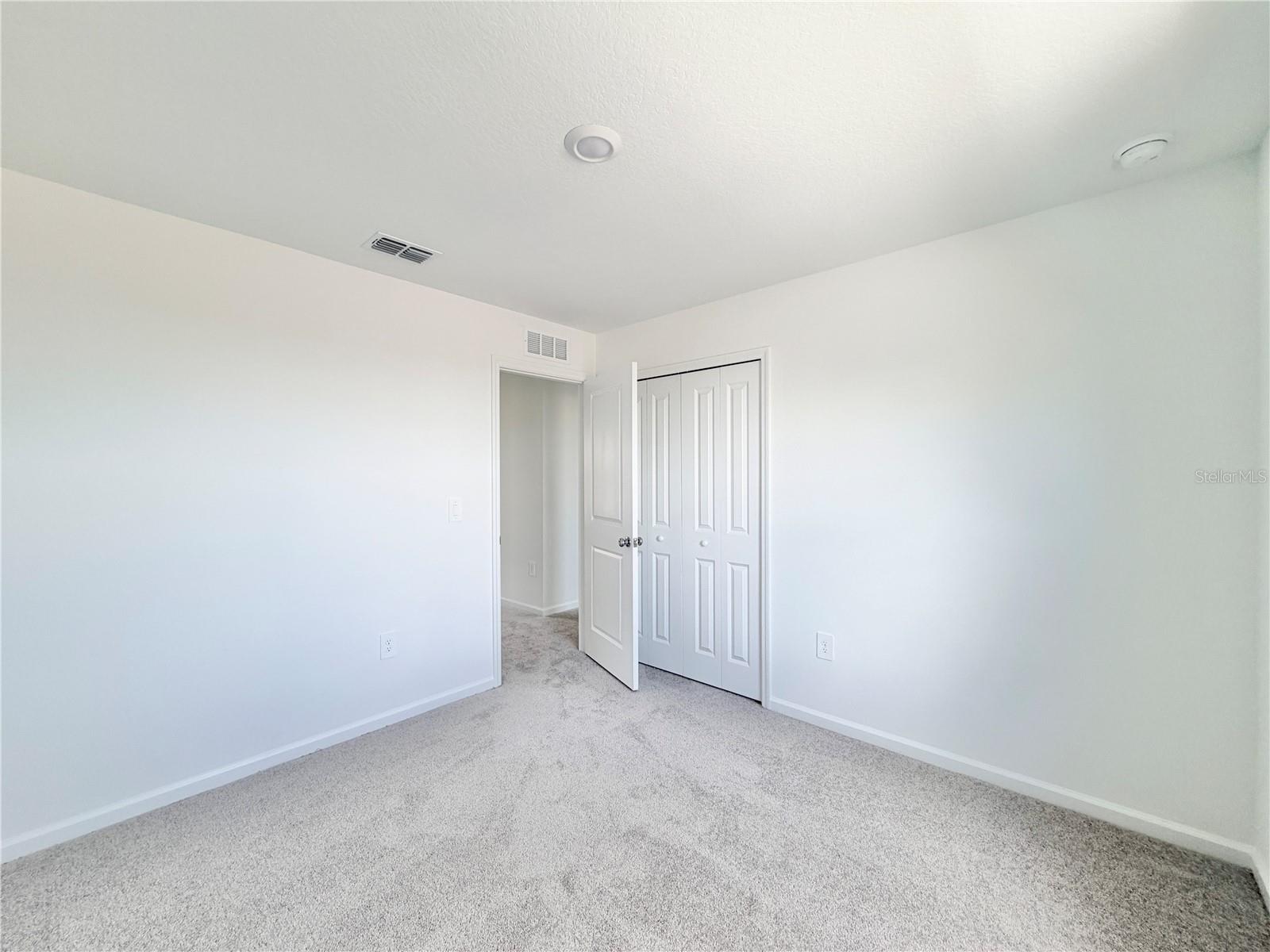 Listing photo id 21 for 368 Kayden Cove