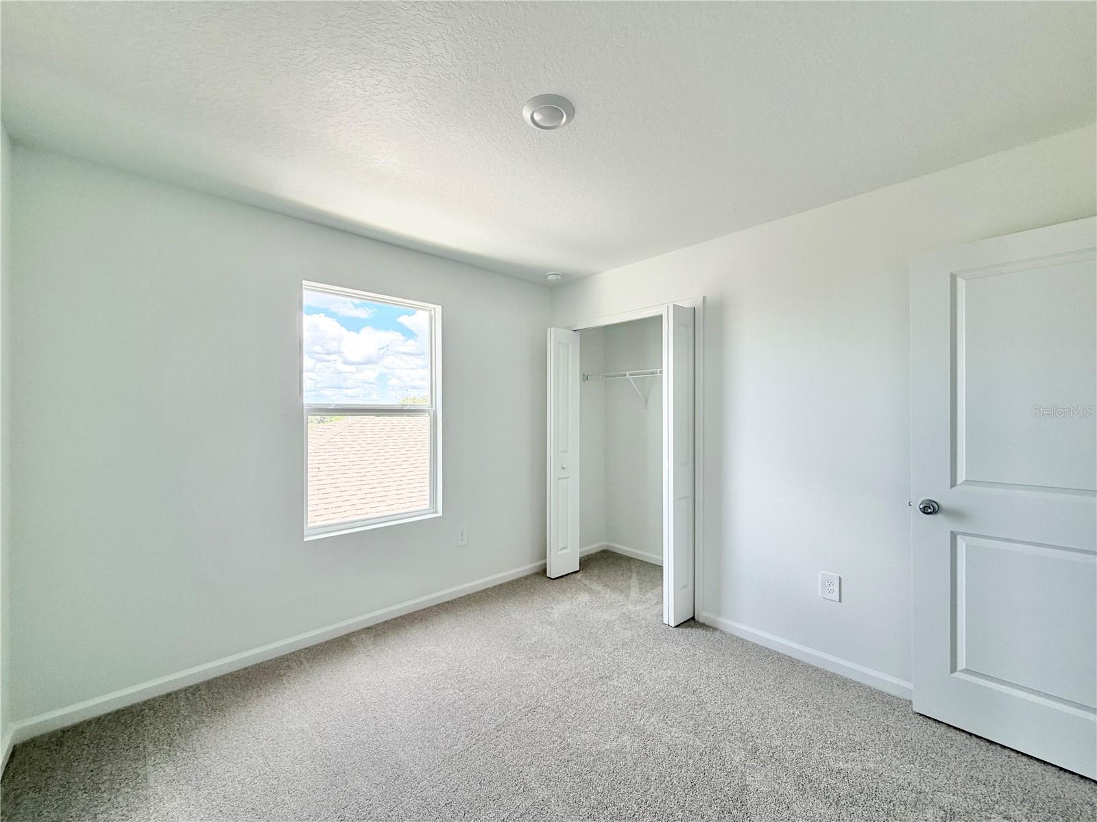 Listing photo id 25 for 368 Kayden Cove