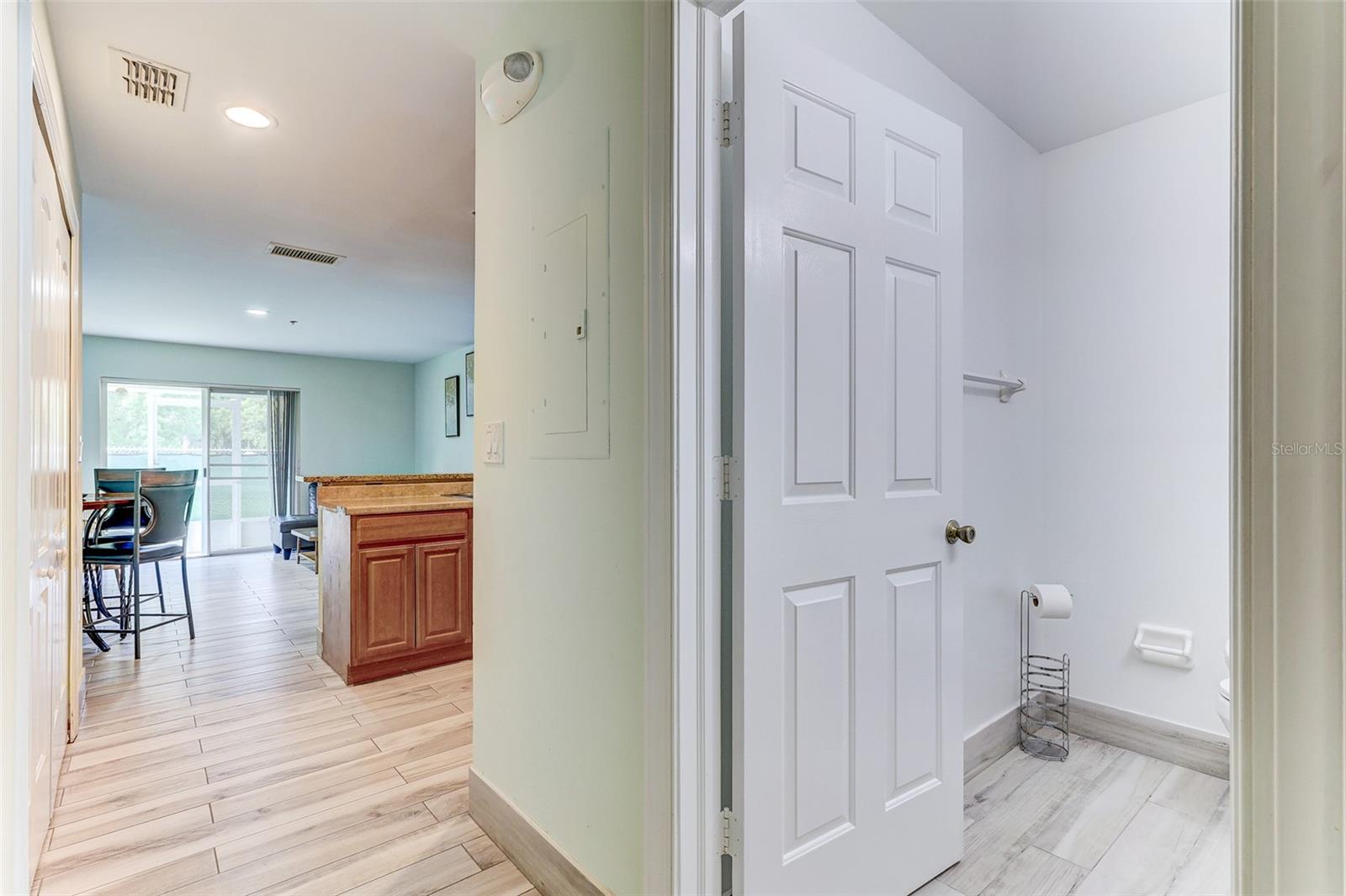 Image 13 of 53 For 1624 Windsor Oak Court